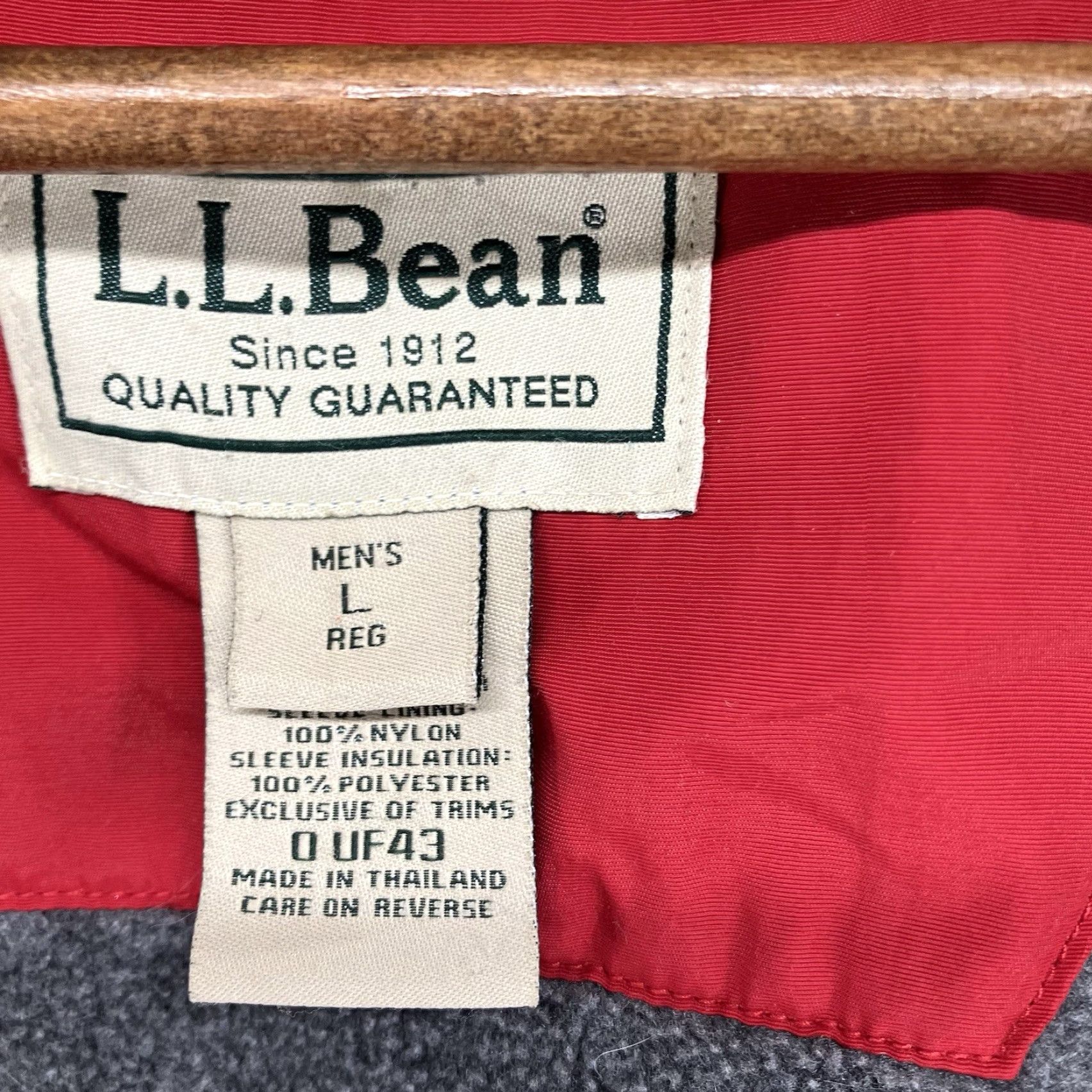 Vintage VINTAGE L.L. Bean Warm-Up Jacket Mens L Tall Bomber Jacket Red Gray Long Sleeve Zip Pockets Fleece Lined Nylon Coat Classic Outdoor Logo 90s USA Size US L / EU 52-54 / 3 - 4 Thumbnail