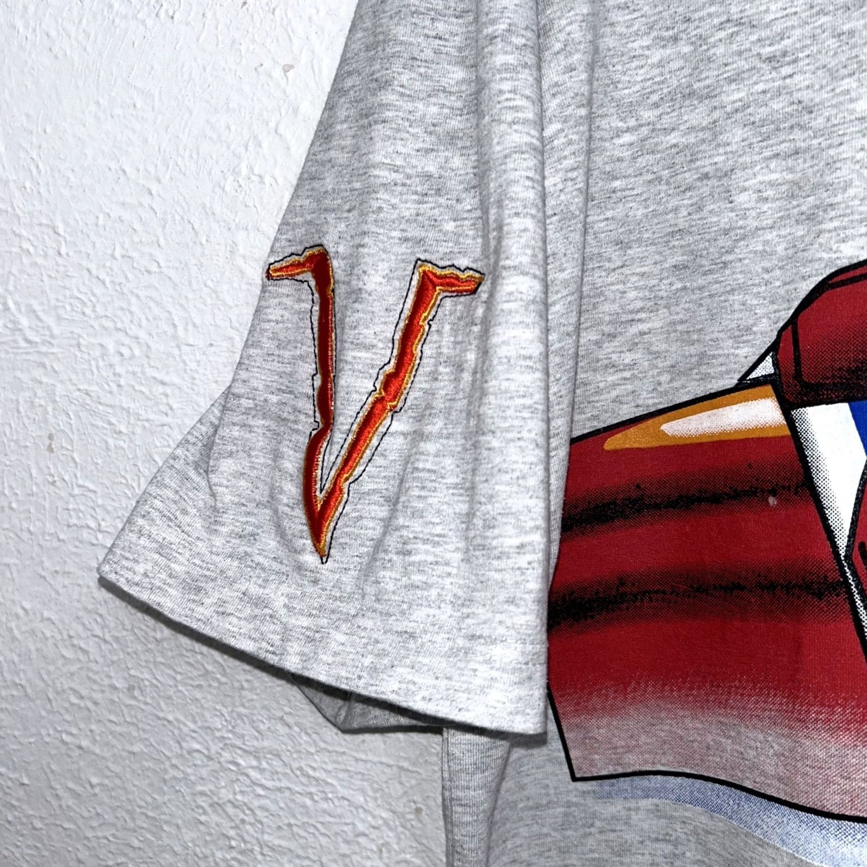 Vintage VINTAGE Voltes V Tee Gray T-Shirt Short Sleeve Size Large Mens Voltes V Graphic Print Tee Anime Hype Vintage Fashion Streetwear 90s Mech Shirt Size US L / EU 52-54 / 3 - 6 Thumbnail