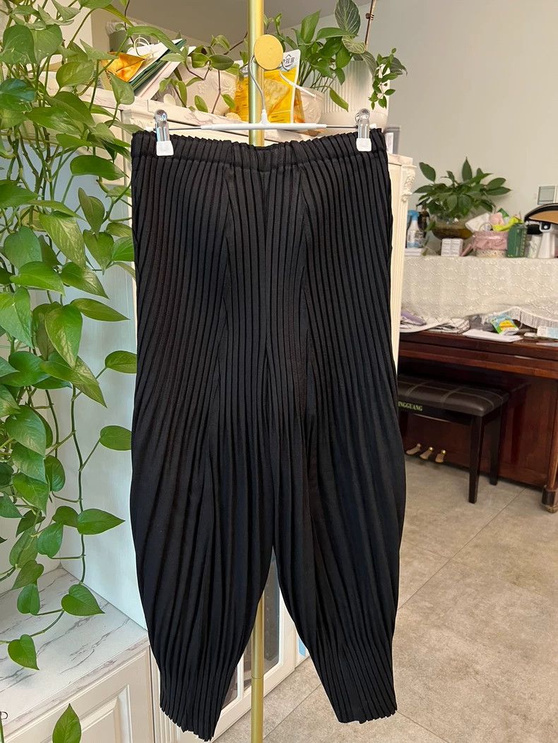 Issey Miyake Issey Miyake size:2 Black puff pants Size 42" / US 20 - 7 Thumbnail