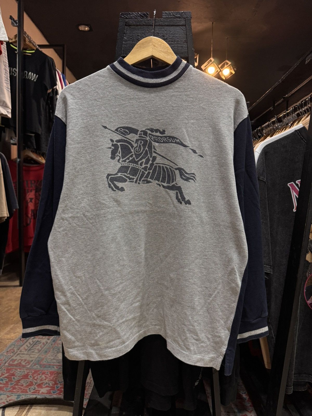 Burberry Prorsum 80s Burberrys USA Prorsum Knight Raglan Sweatshirt Grey Navy Size US M / EU 48-50 / 2 - 1 Thumbnail