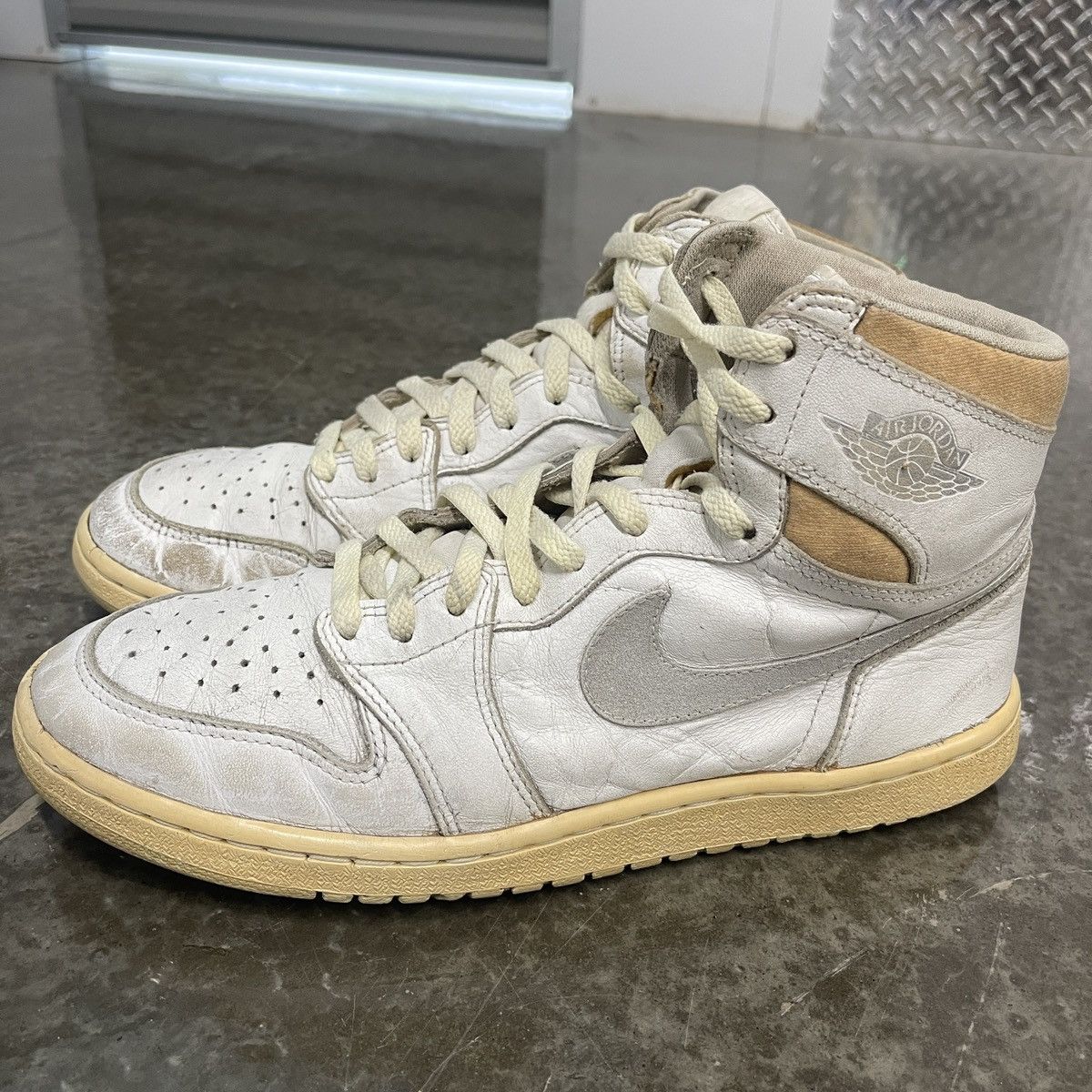 Air Jordan High 'Natural Grey' 1985