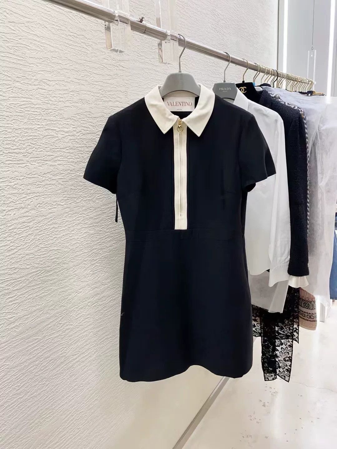 Valentino Valentino 22FW Short Sleeve Dress Size US M / EU 48-50 / 2 - 1 Thumbnail