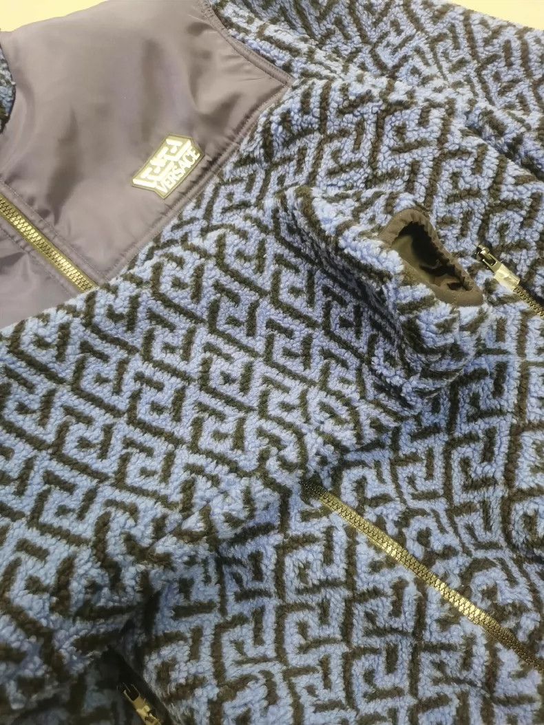 Versace Versace Granulated fleece coat Size L / US 10 / IT 46 - 8 Thumbnail