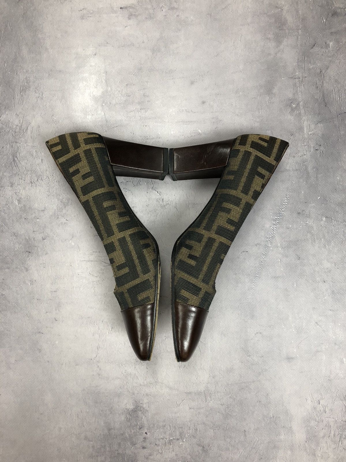 Fendi × Vintage FENDI heel pumps Zucca Canvas Leather Black FF logo 36 Size US 6 / IT 36 - 4 Thumbnail