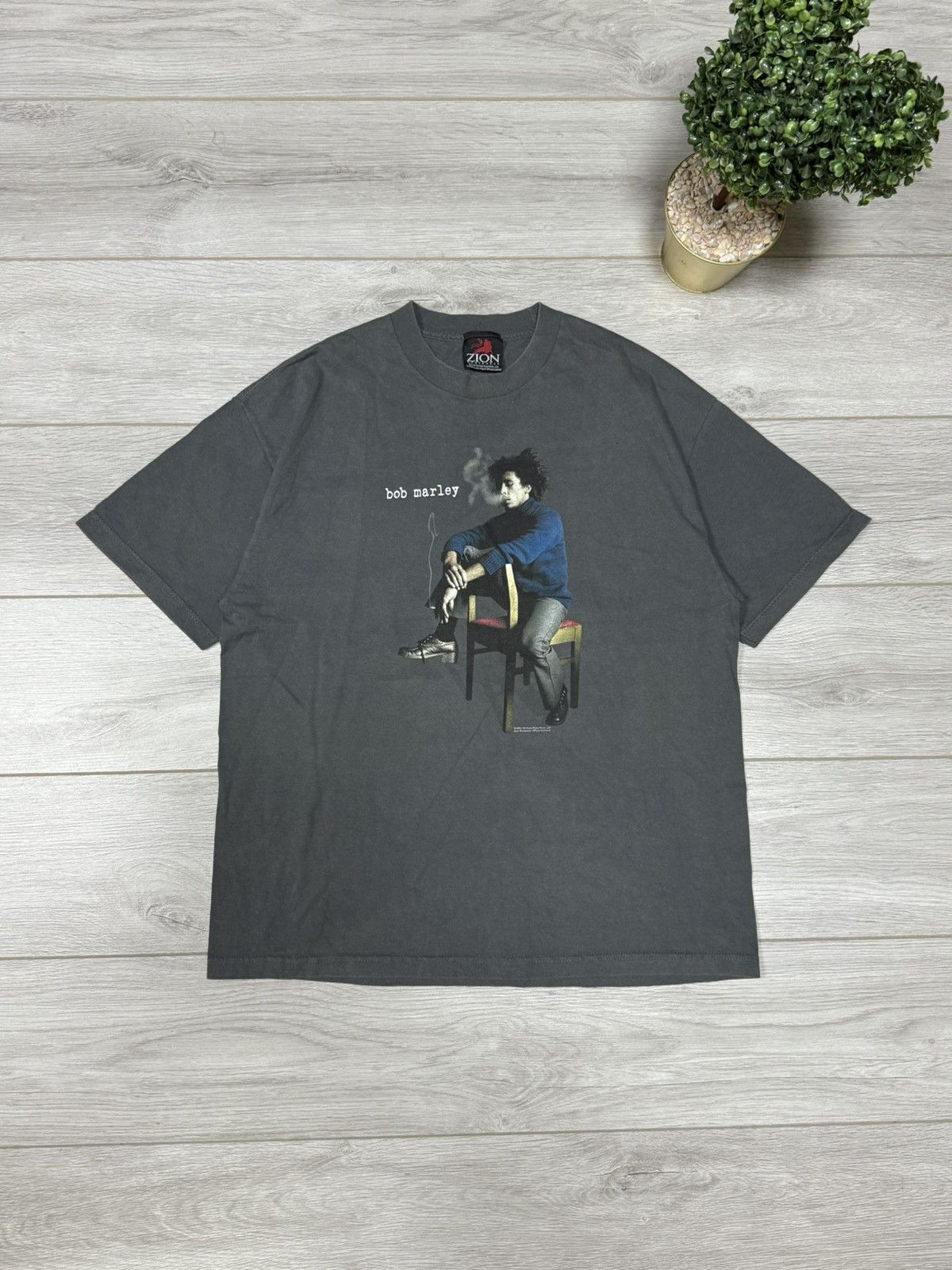 Zion Rootswear Bob Marley USA 2001 vintage Zion tee shirt more man smoke Size US XL / EU 56 / 4 - 1 Thumbnail