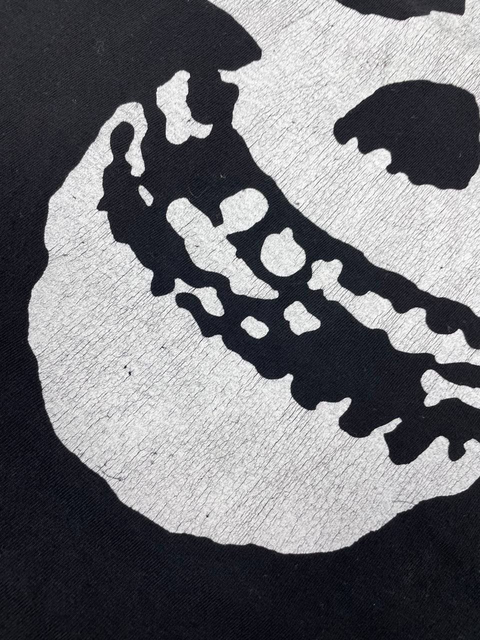 Band Tees Vintage Misfits Skull Crimson Ghost T-Shirt 90s Band Rock Size US M / EU 48-50 / 2 - 6 Thumbnail