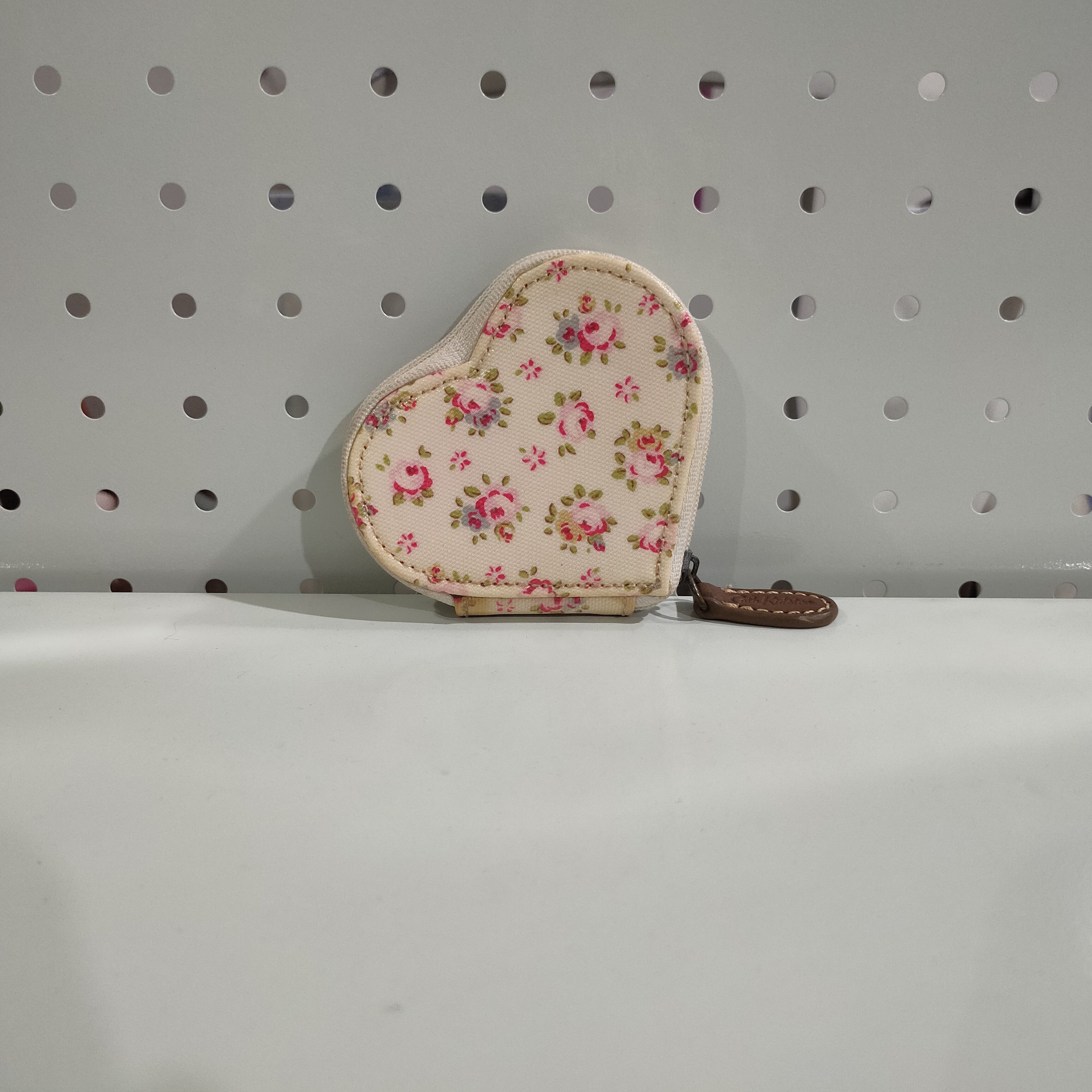 Other 🔥Cath Kidston small heart coin pouch Size ONE SIZE - 2 Thumbnail