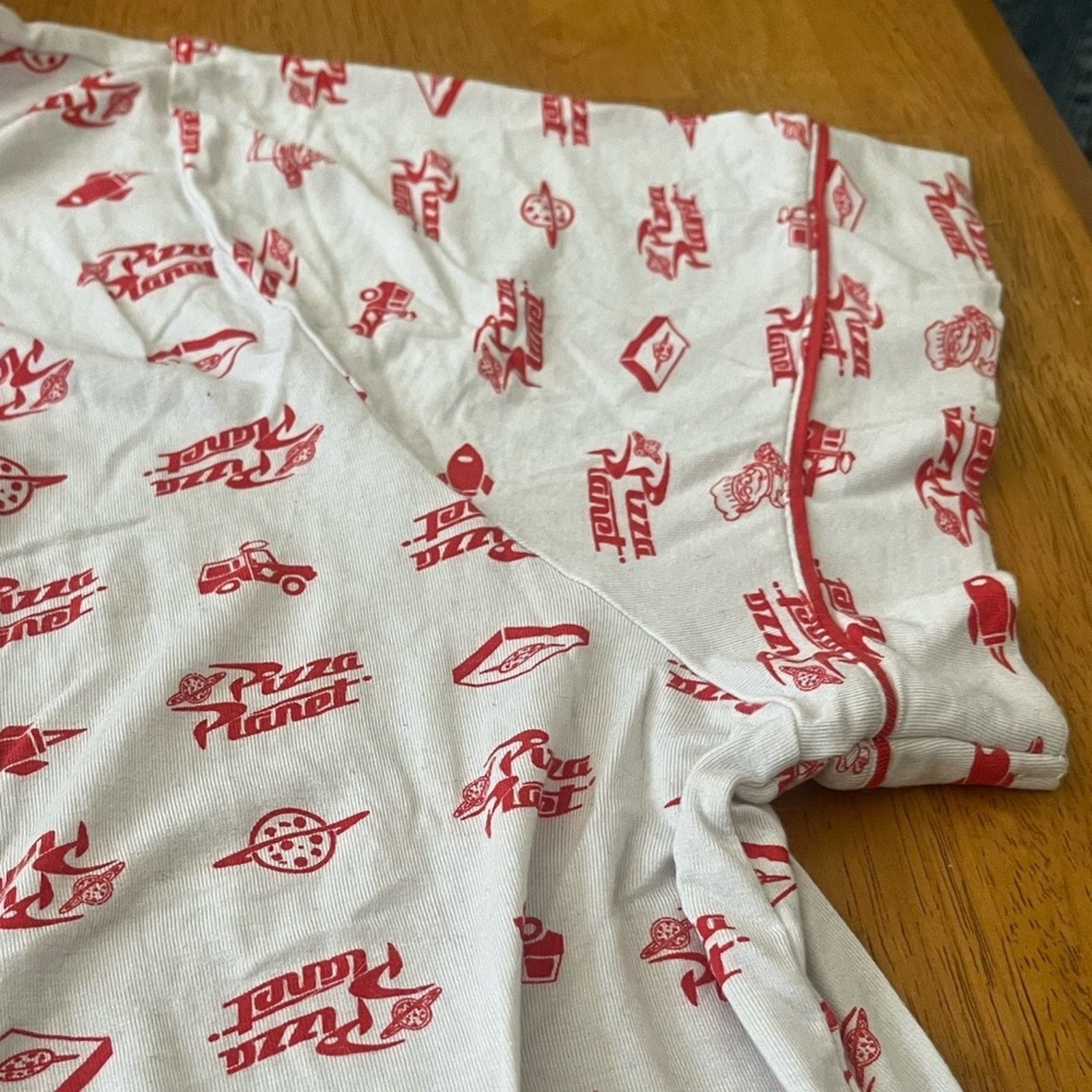 Disney Disney Pixar Pizza Planet Red & White pajamas, size XXL Size XXL / US 16-18 / IT 52-54 - 4 Thumbnail