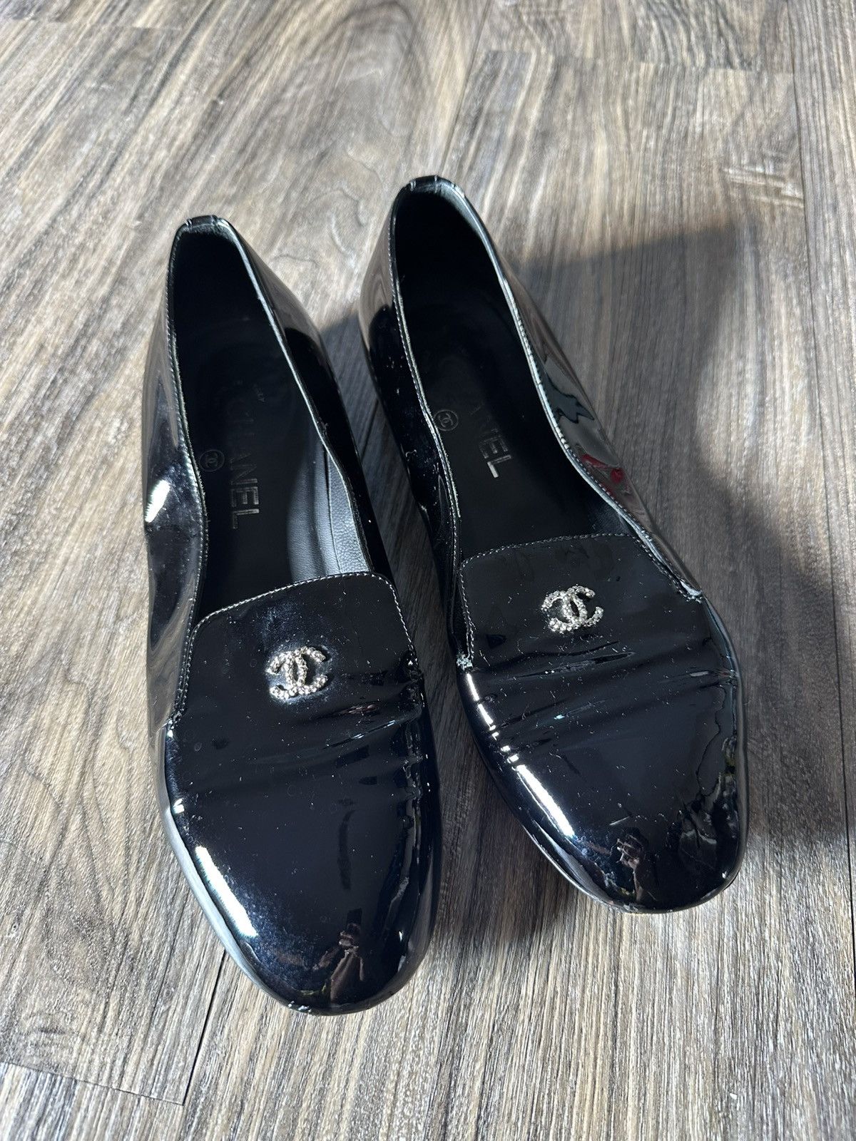 Chanel Chanel women patent Leather Loafers Size US 9 / IT 39 - 2 Thumbnail