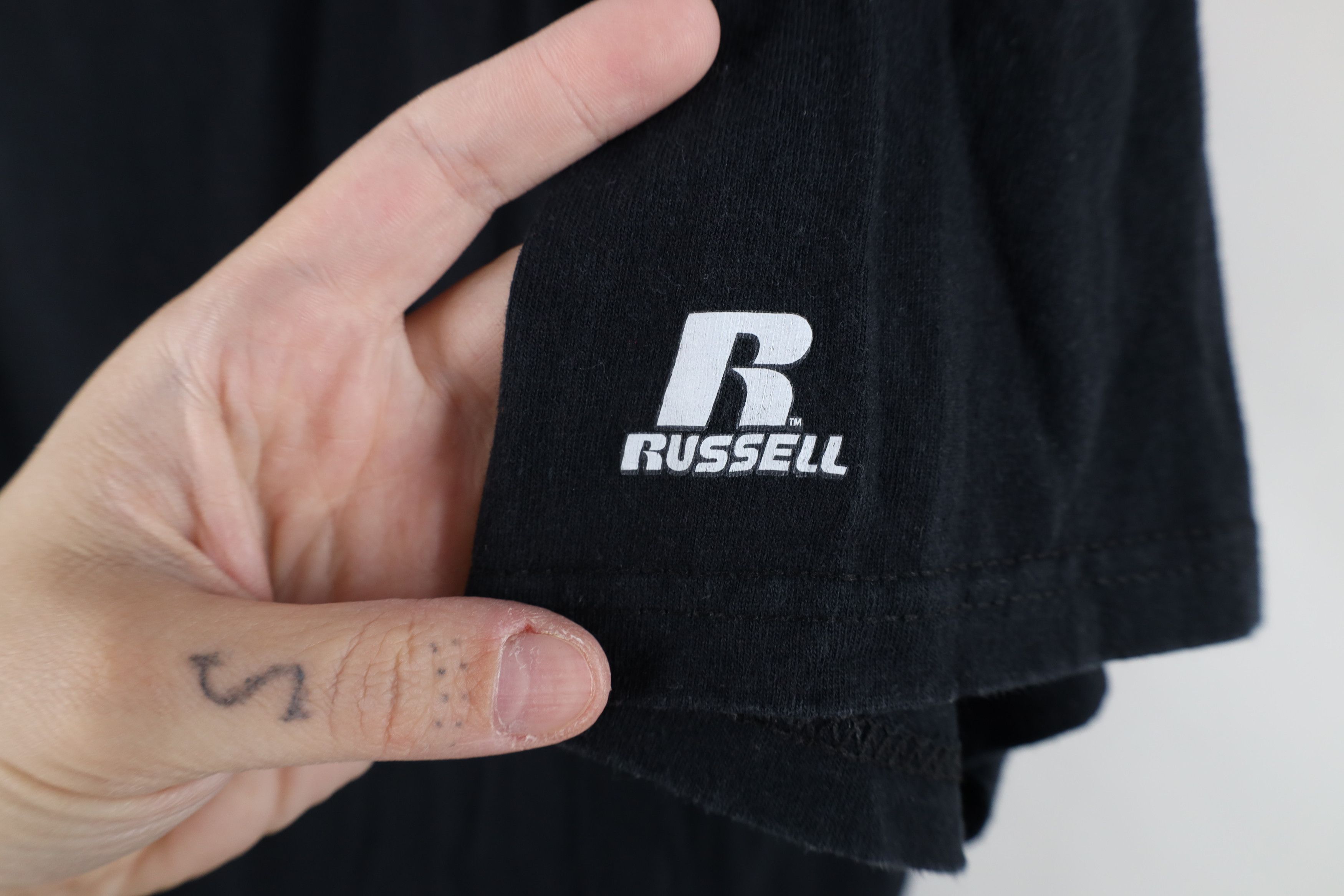 Russell Athletic Vintage Russell Athletic Short Sleeve T-Shirt Black Cotton Size US XL / EU 56 / 4 - 4 Thumbnail