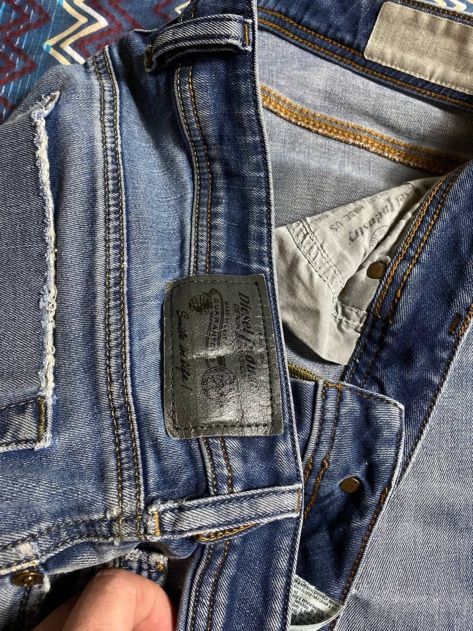 Diesel × Vintage Vintage Diesel light blue denim jeans Size US 34 / EU 50 - 4 Thumbnail