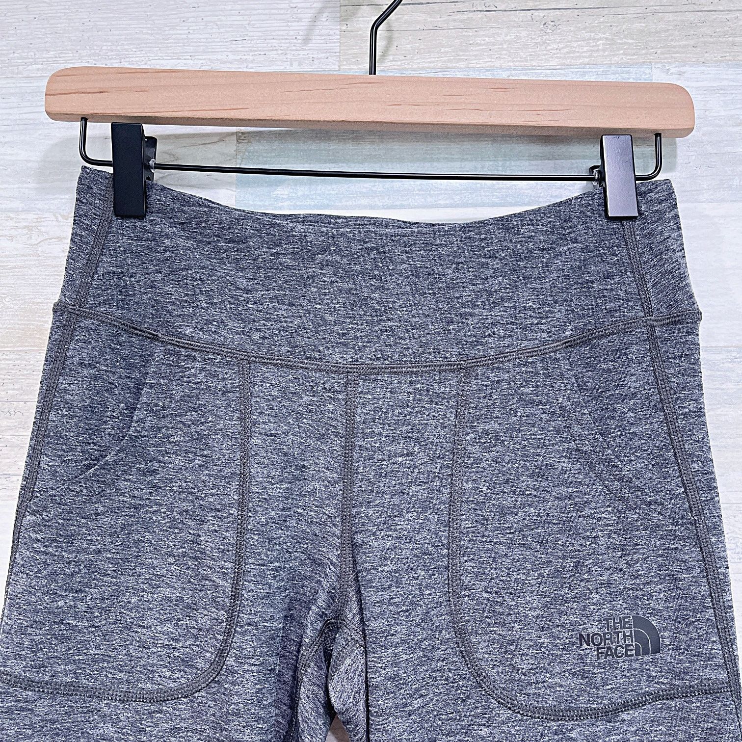 The North Face The North Face FlashDry Straight Leg Leggings Gray Pockets S Size 27" / US 4 / IT 40 - 2 Thumbnail