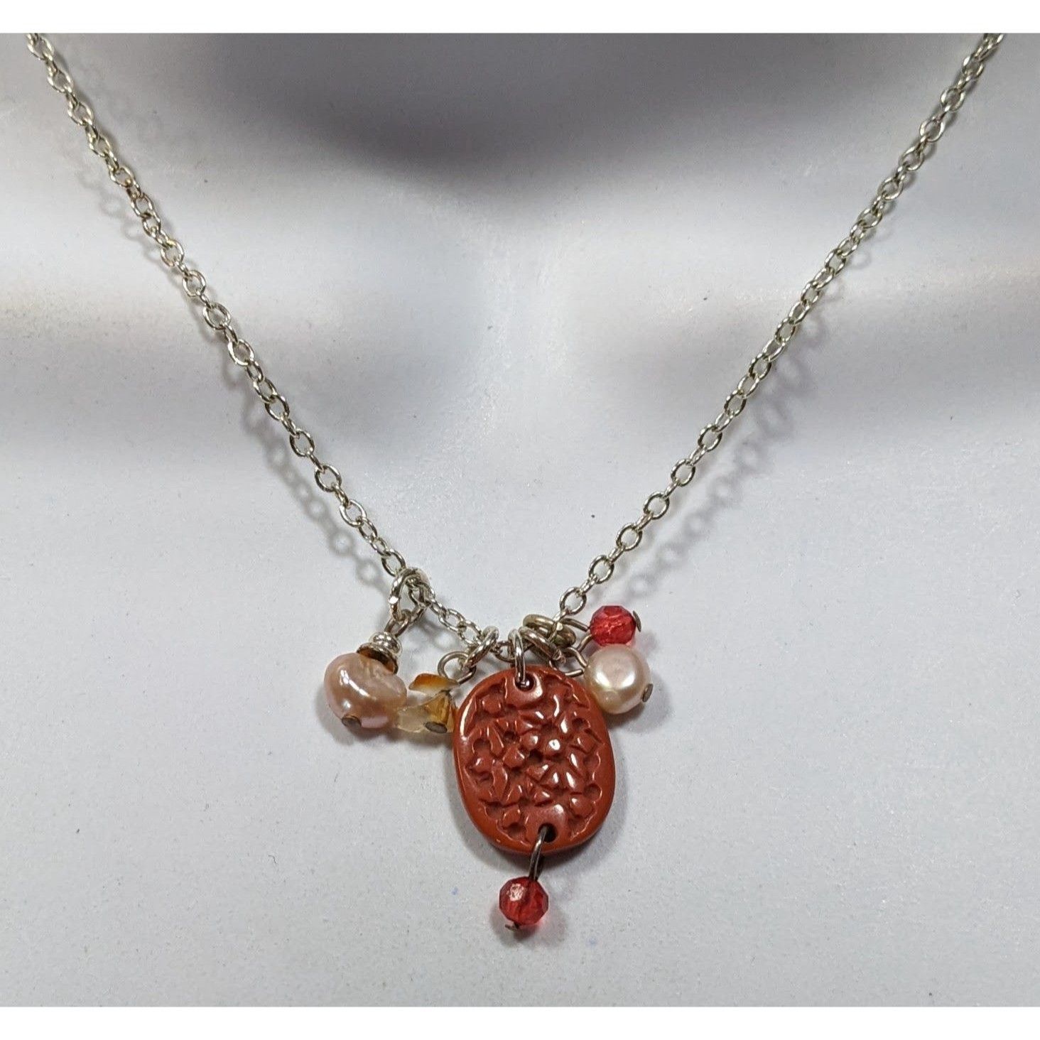 Other Nature Inspired Pink And Red Cluster Charm Pendant Necklace Size ONE SIZE - 4 Thumbnail