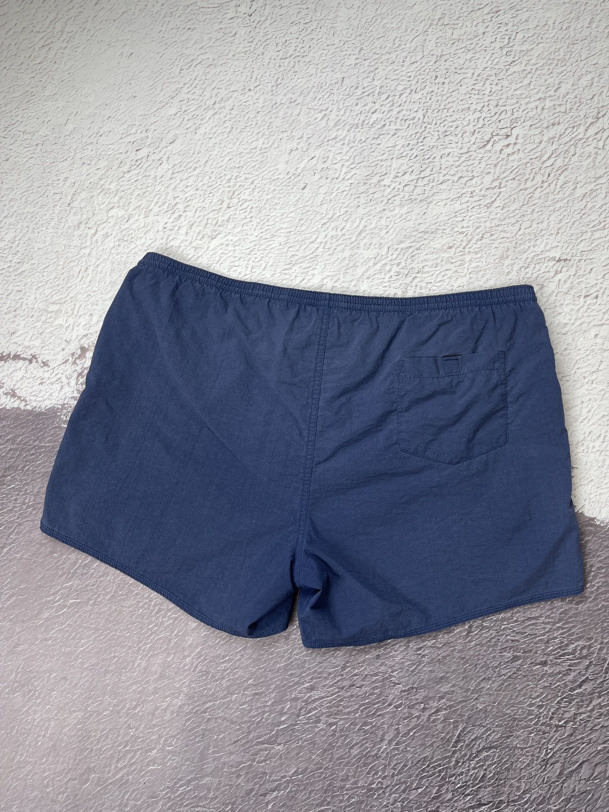 Nike Nike vintage 90s blue nylon shorts swoosh size XL Size US 38 / EU 54 - 7 Thumbnail