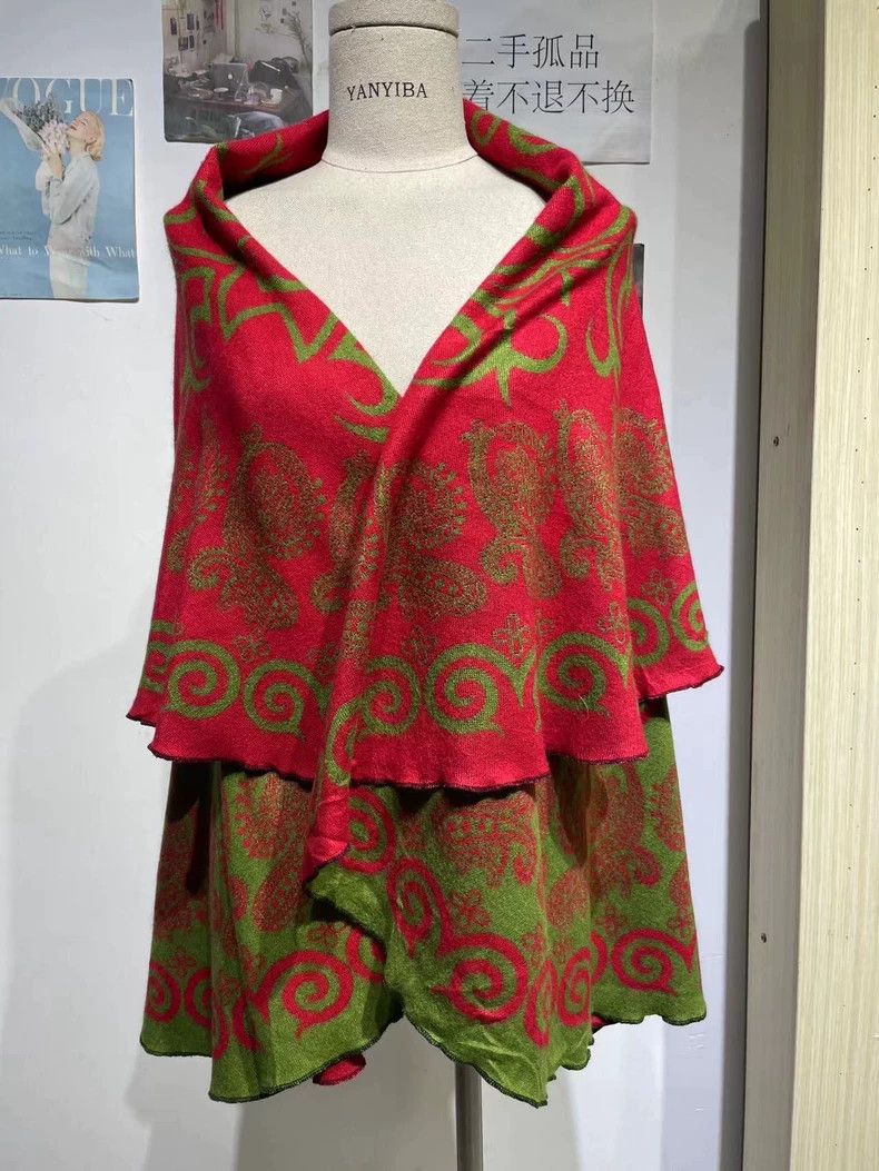 Vivienne Westwood vivienne westwood A beautiful medium length cloak for wome Size M / US 6-8 / IT 42-44 - 1 Thumbnail