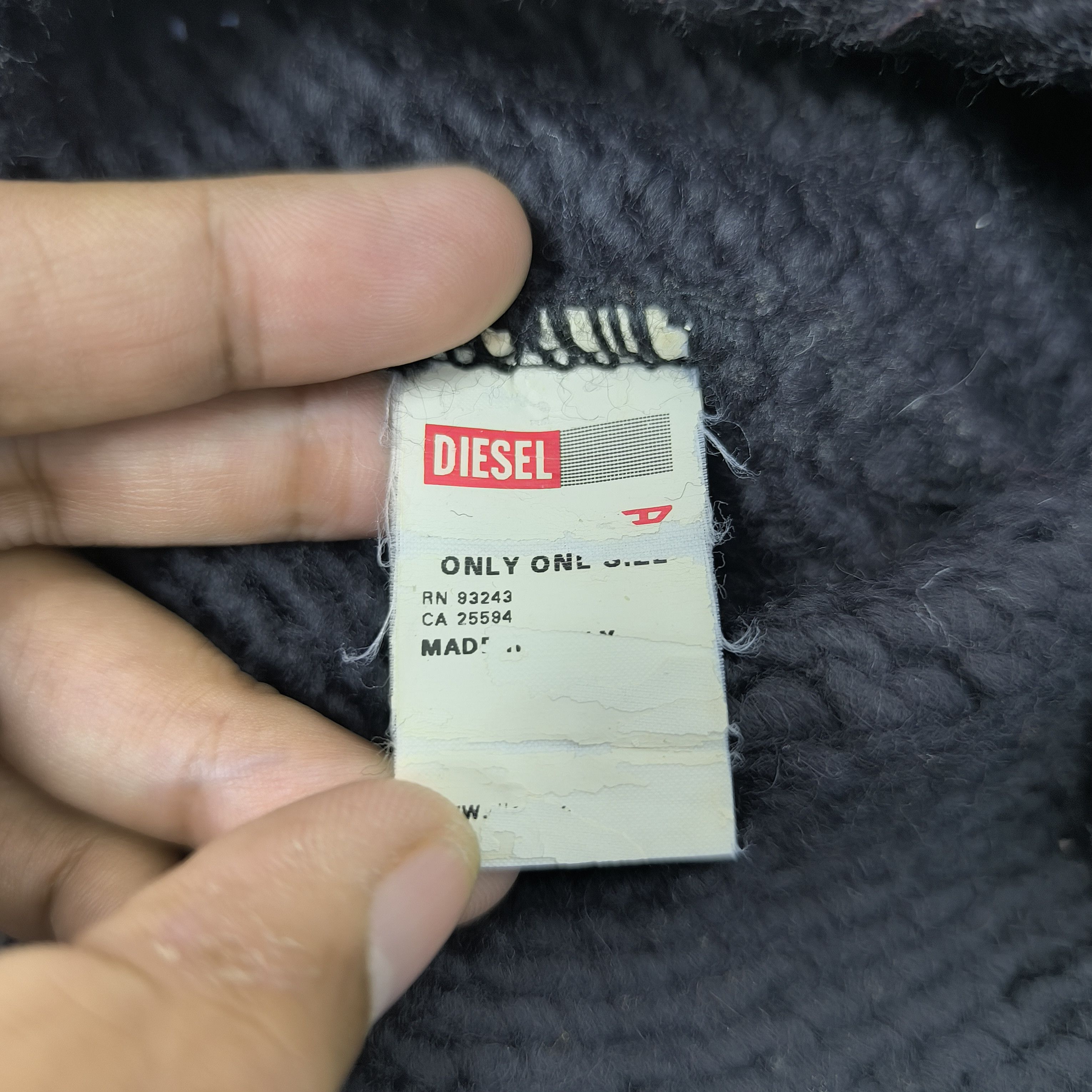 Diesel 💥 Vintage diesel iconic big logo wool pull on beanie hat Size ONE SIZE - 4 Thumbnail