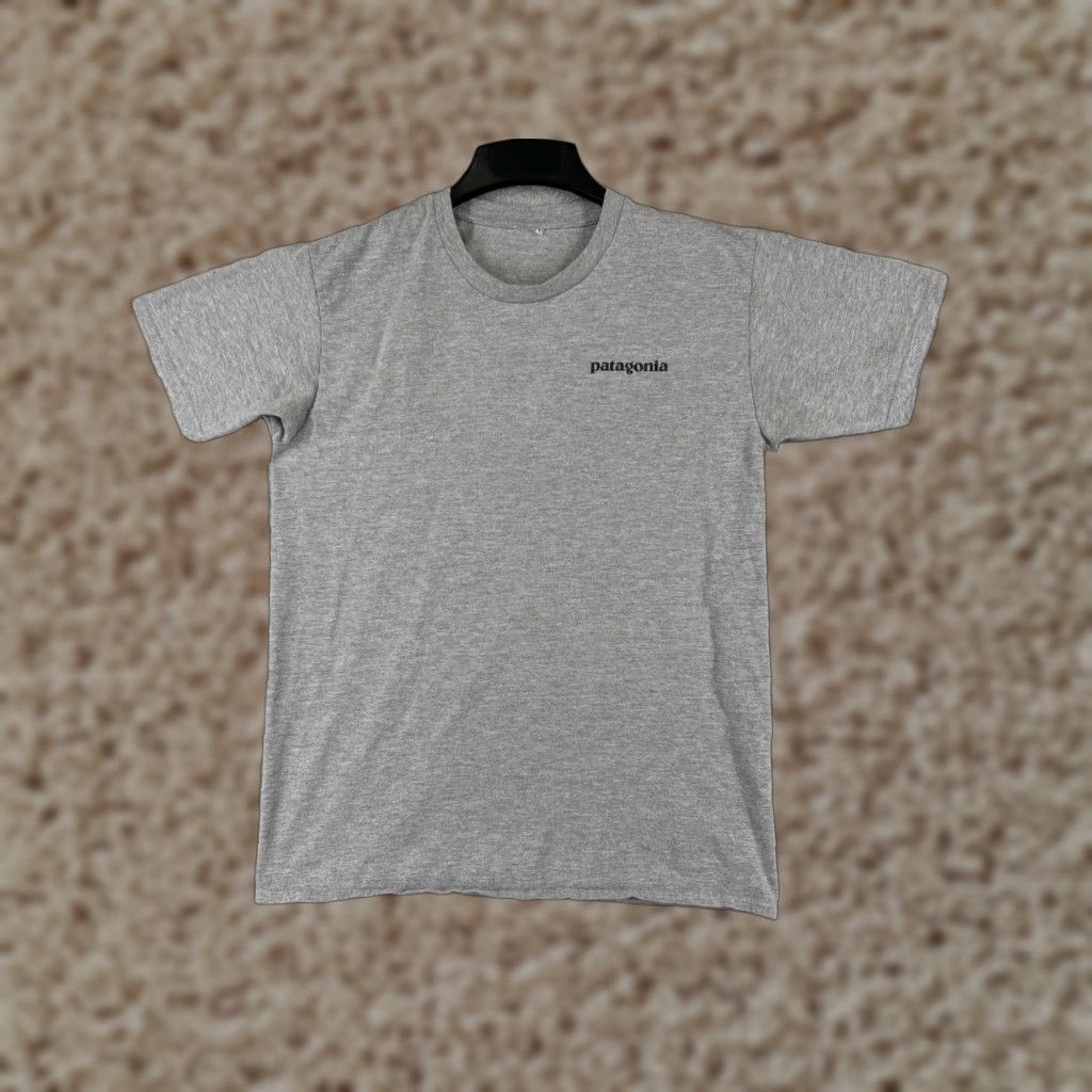 Patagonia Patagonia Shirt Men Small Gray Fitz Roy Print Short Sleeve 100% Cotton Size US S / EU 44-46 / 1 - 1 Thumbnail