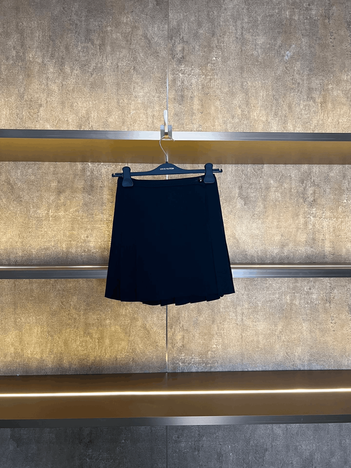 Dior Dior Black Gold Buckle Skirt Size 34" / US 12 / IT 48 - 1 Thumbnail