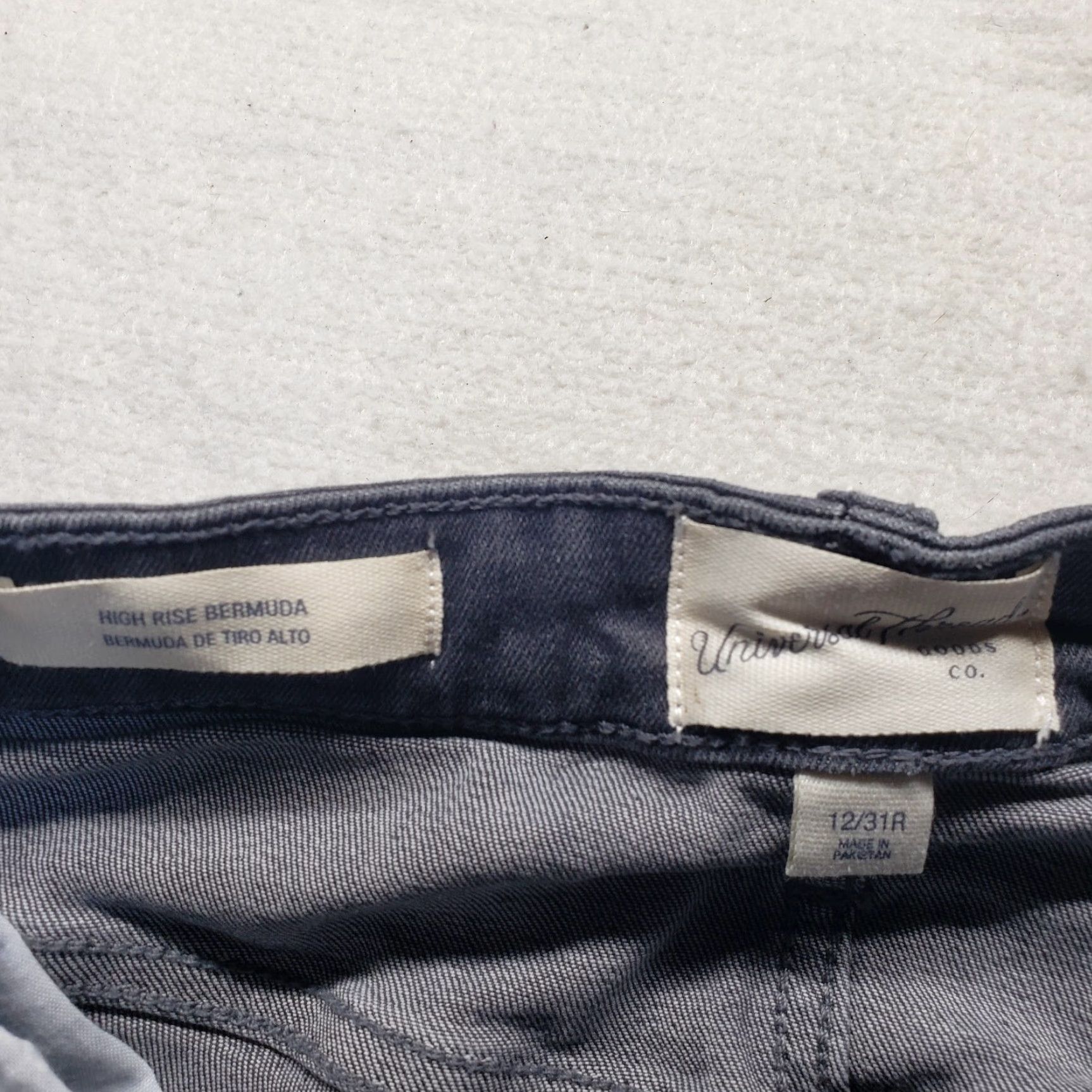 Vintage NEW Universal Thread Bermuda Shorts Women's 12/31R 5-Pocket High Rise Cotton Blend Denim Blue 12 Regular Womens Bermuda Shorts Size 34" / US 12 / IT 48 - 2 Thumbnail