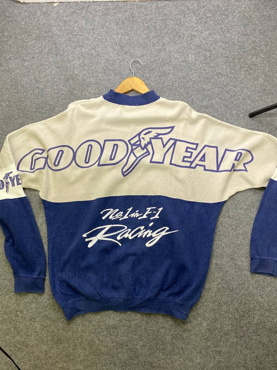 vintage goodyear f1 racing sweatshirt very nice design