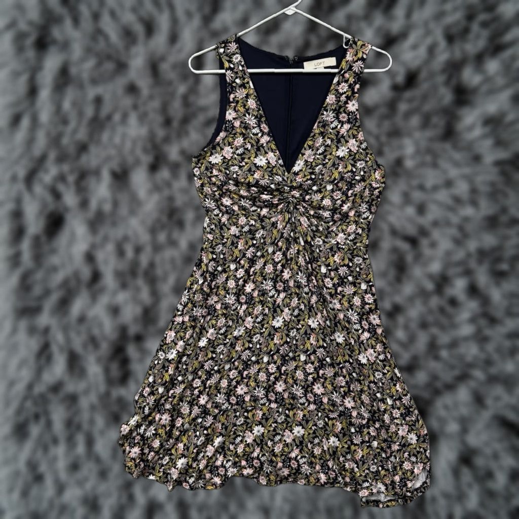 Loft LOFT Dress 8 Wildflower Floral Sleeveless V-Neck A-Line Knit/Polished Bohemian Multicolor Knee Length Zipper Casual Party/Cocktail/Moto Travel Womens Size M / US 6-8 / IT 42-44 - 1 Thumbnail