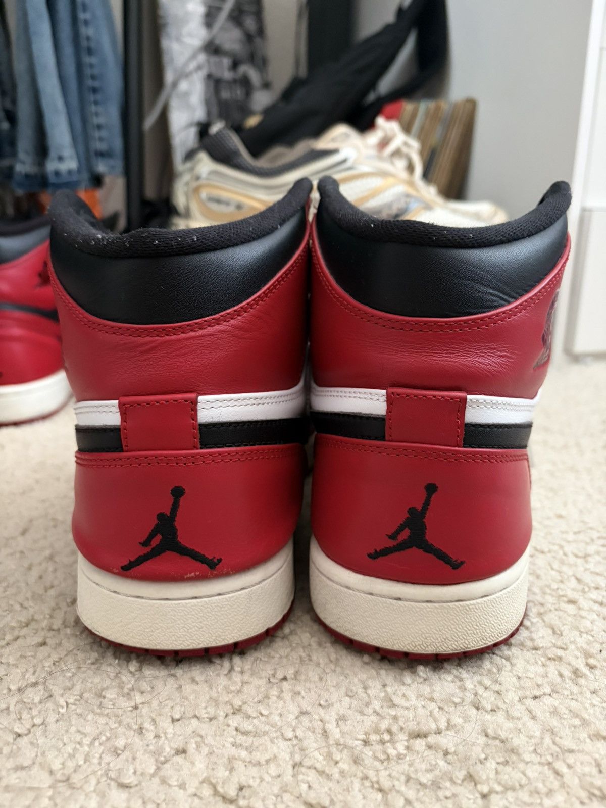Jordan Brand Air Jordan 1 Retro High 2013 Chicago 2013 Size US 11 / EU 44 - 20 Thumbnail