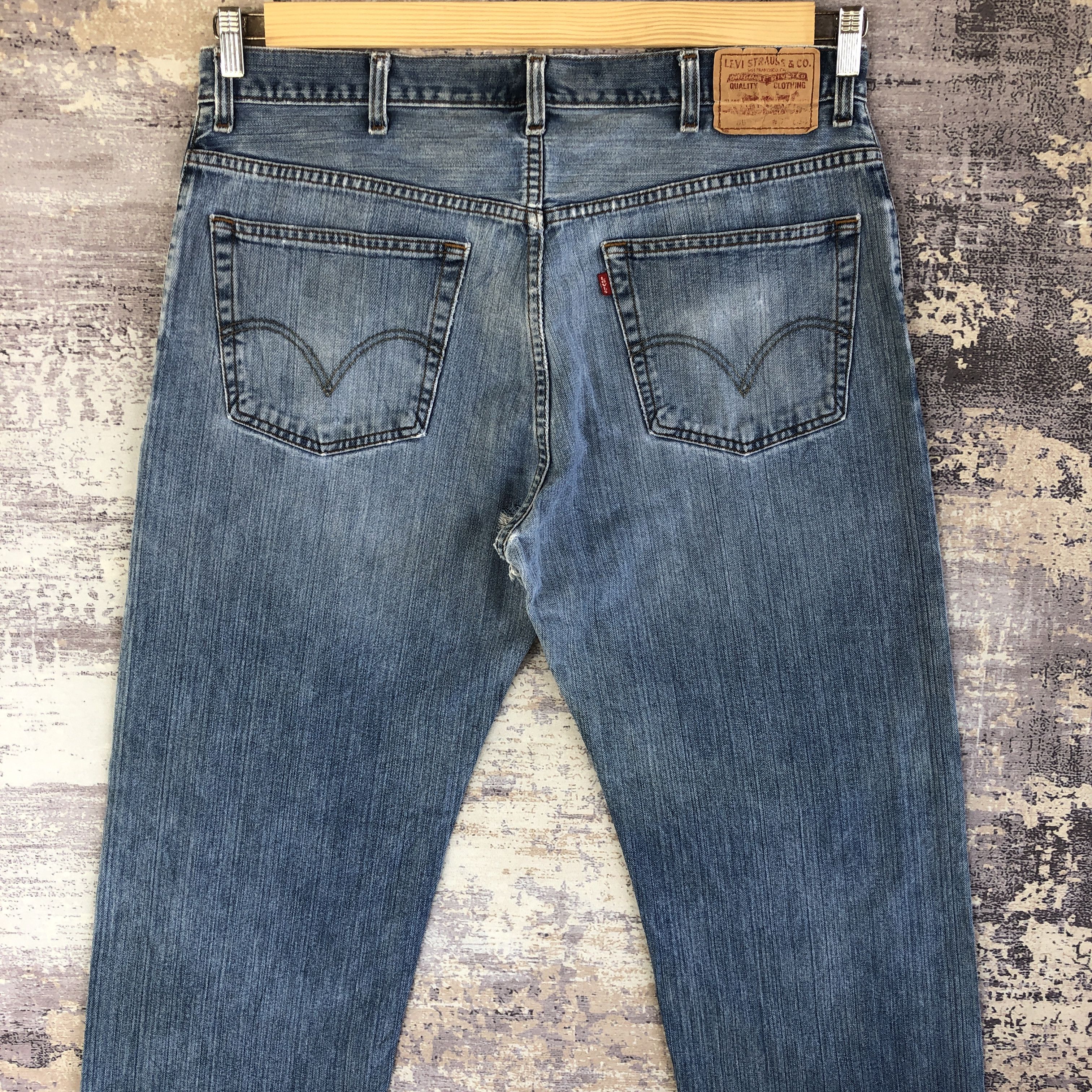 Levi's Vintage Levis Distressed Jeans Levi's Faded Light Wash Denim Size US 38 / EU 54 - 4 Thumbnail