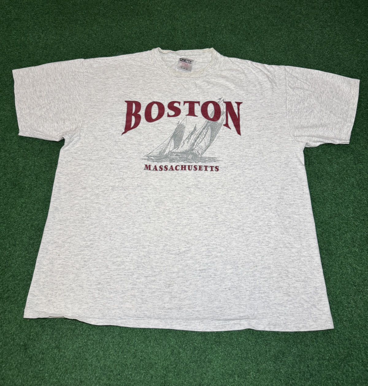 Vintage Vintage 90s Boston Massachusetts Boxy XL Oneita T Shirt Size US XL / EU 56 / 4 - 1 Thumbnail