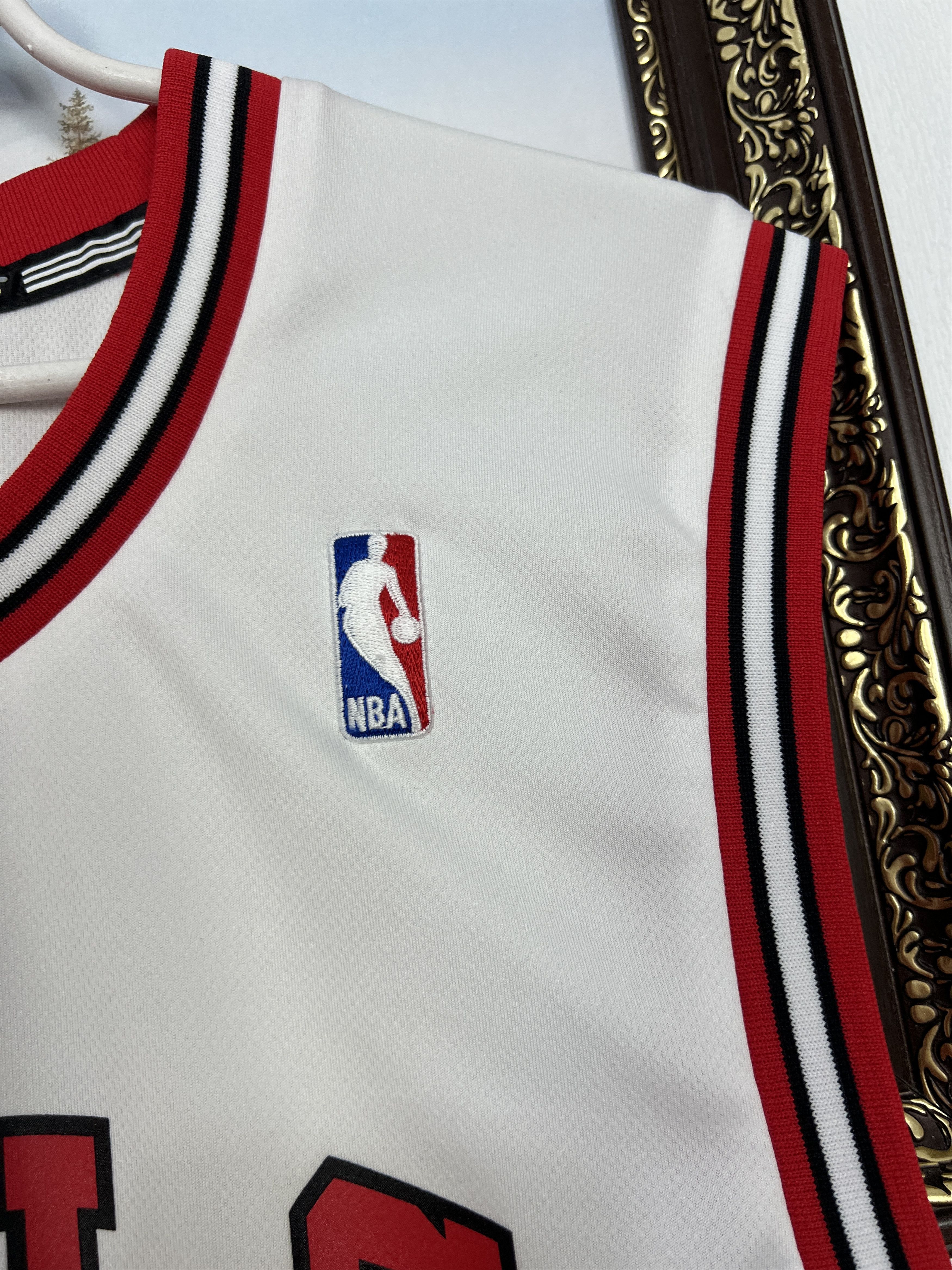 Adidas Vintage Adidas Chicago Bulls NBA #1 Rose White Jersey Mens Size US S / EU 44-46 / 1 - 4 Thumbnail