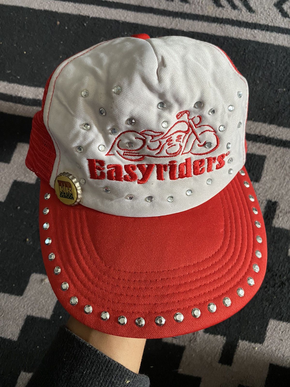 Other Vintage Easy Riders pin button glitter trucker hats Size ONE SIZE - 1 Thumbnail