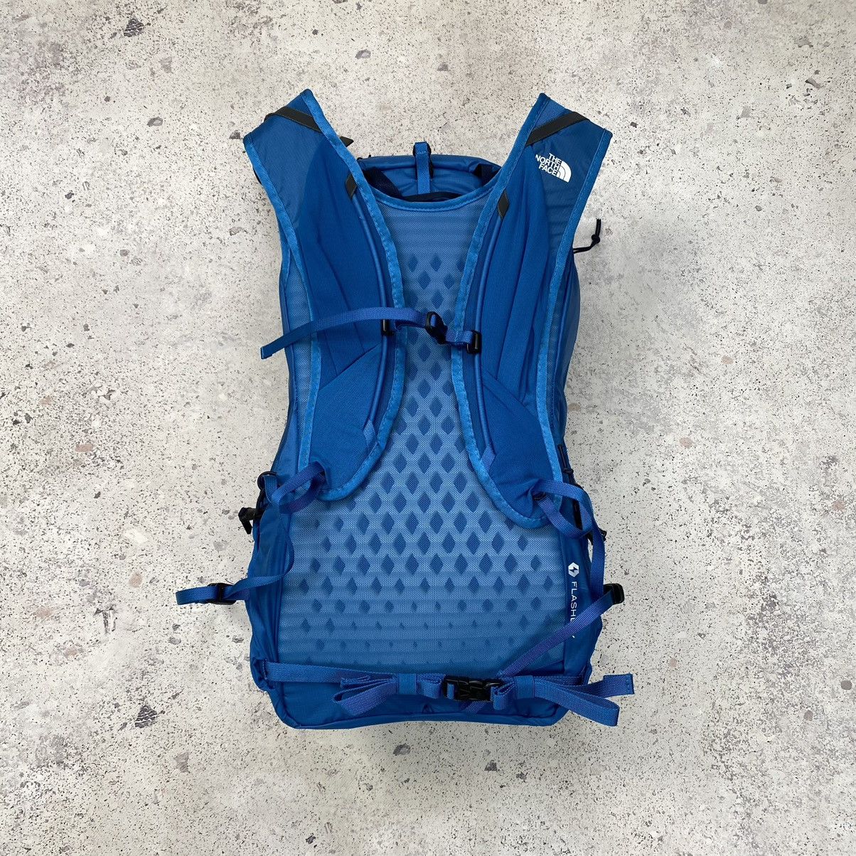 The North Face The North Face Chimera 24L Hiking Backpack Dyno Cinch System Size ONE SIZE - 3 Thumbnail