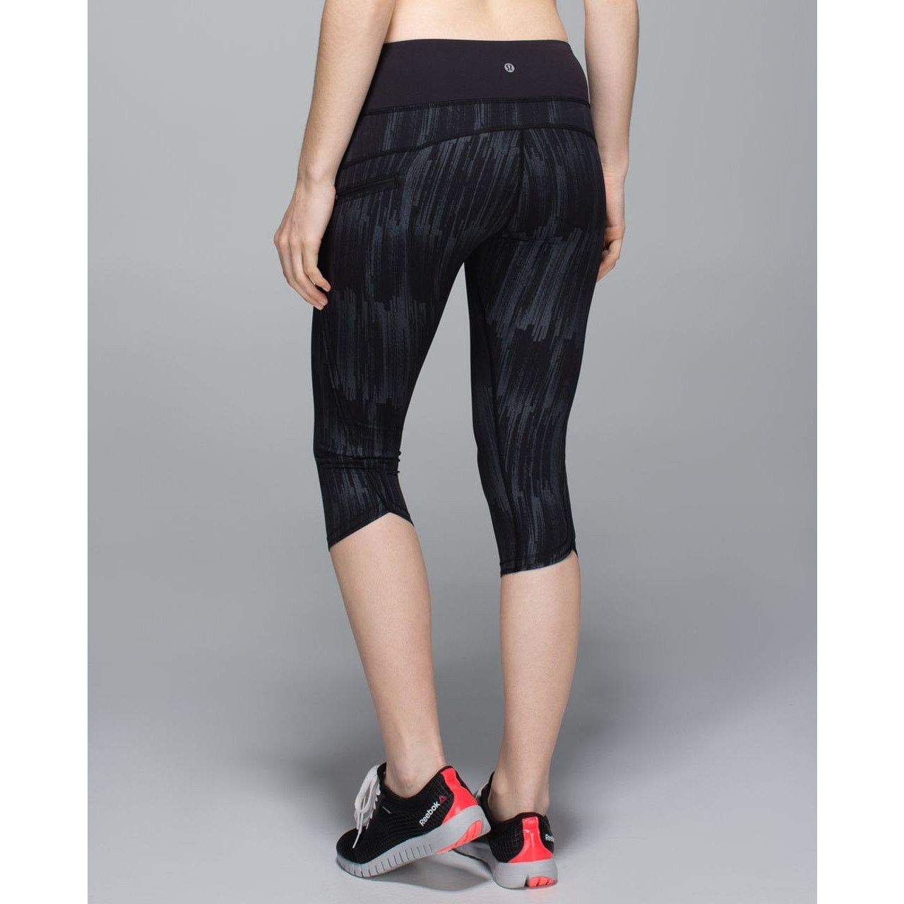 Lululemon Lululemon Run: Top Speed Crop Scratch Match Black Multi Sz 6 Size 28" / US 6 / IT 42 - 9 Thumbnail