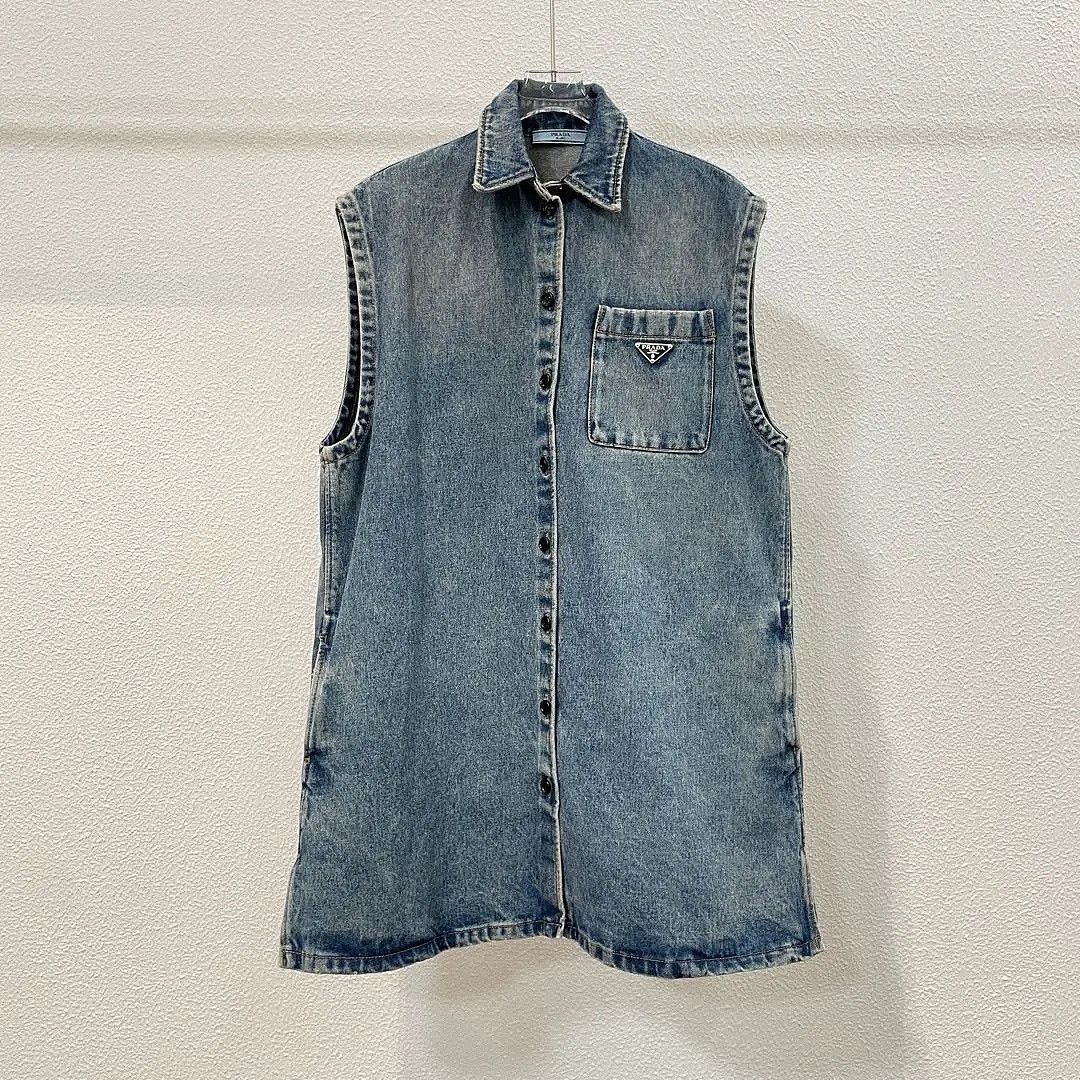 Prada Prada Triangle Logo Denim Vest Size 36 Size XS / US 0-2 / IT 36-38 - 1 Thumbnail