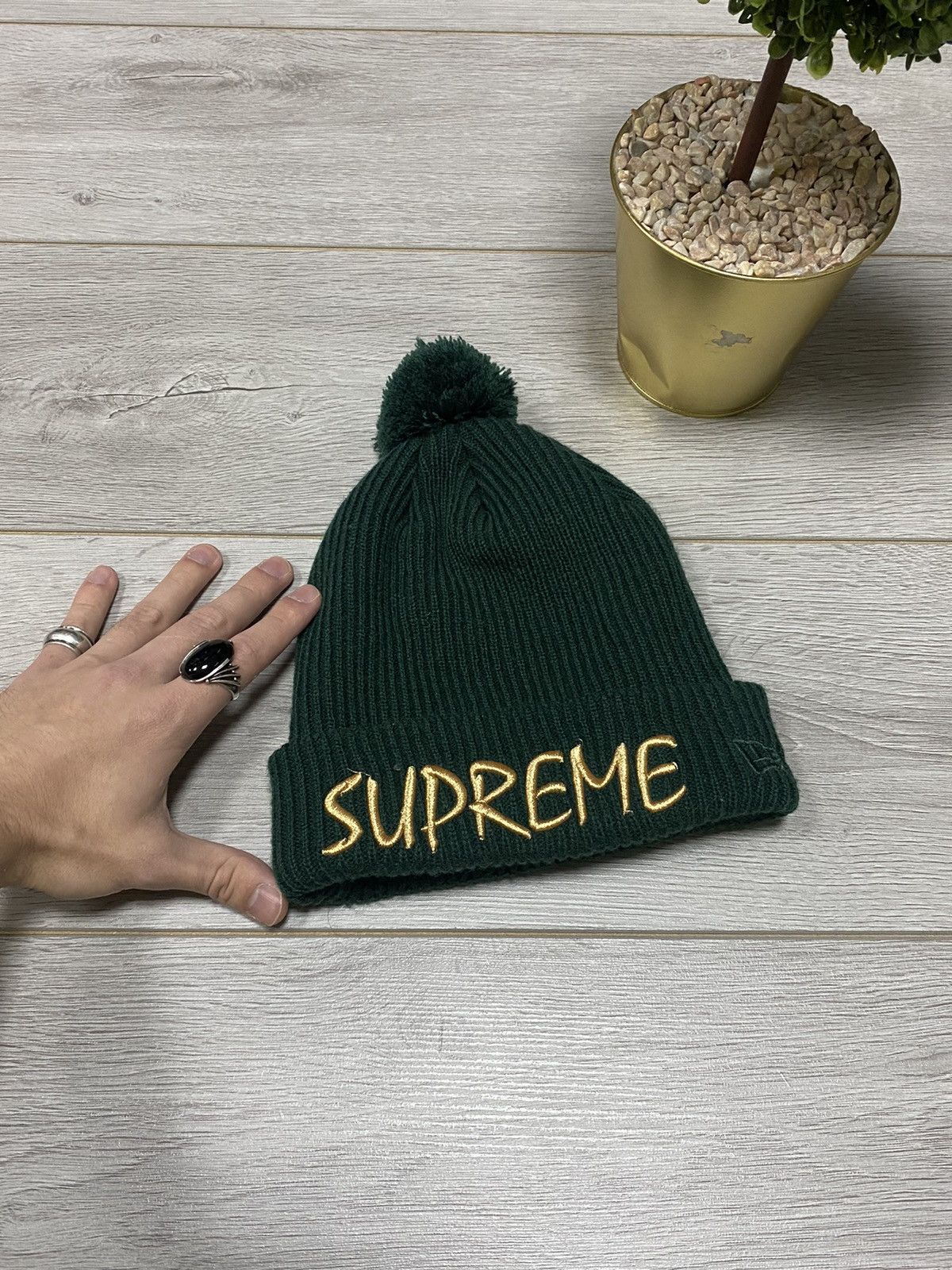 Supreme spelled out logo quilted nwt orders hat