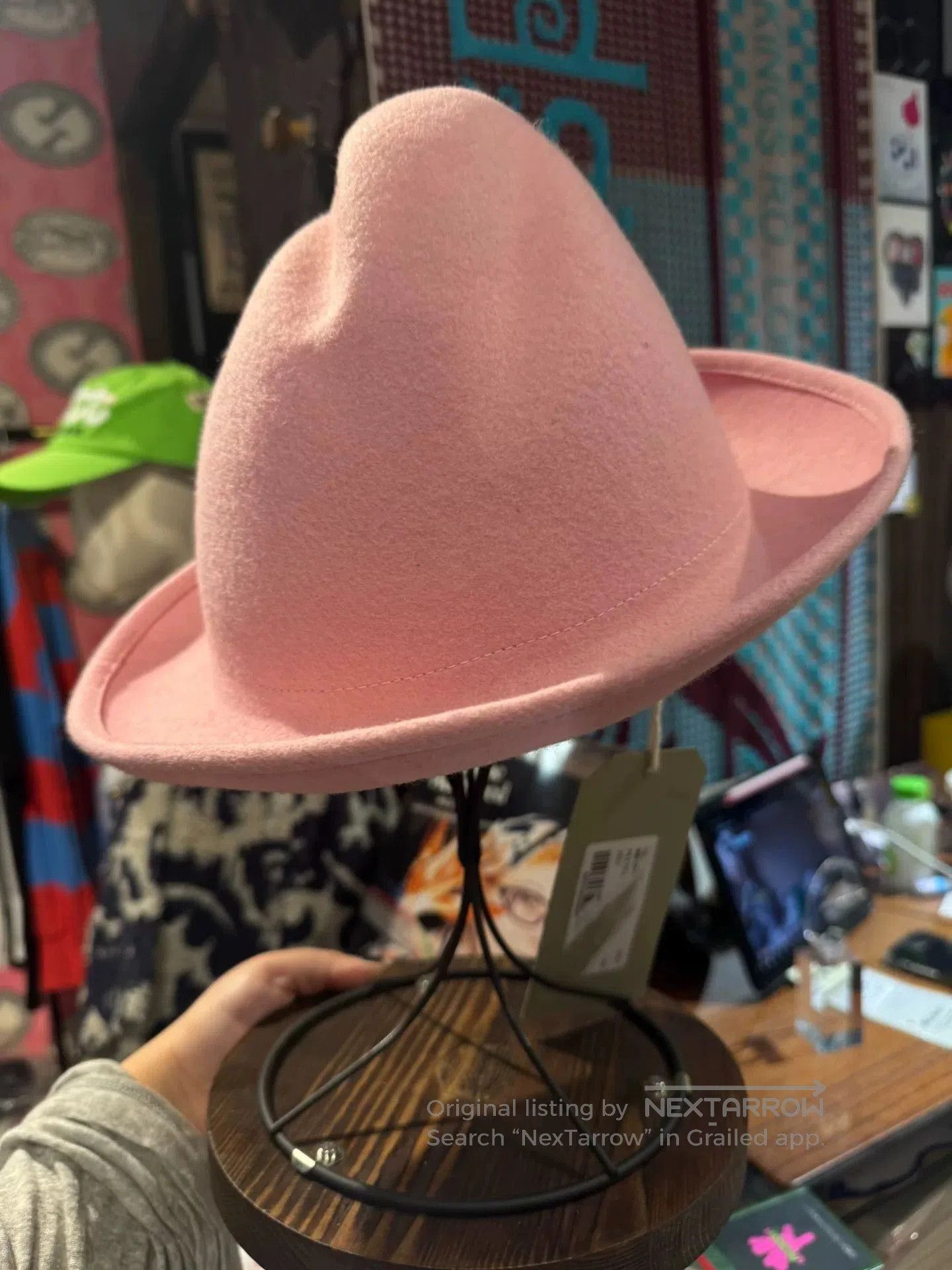 Vivienne Westwood vivienne westwood pink wool mountain hat. Size ONE SIZE - 3 Thumbnail