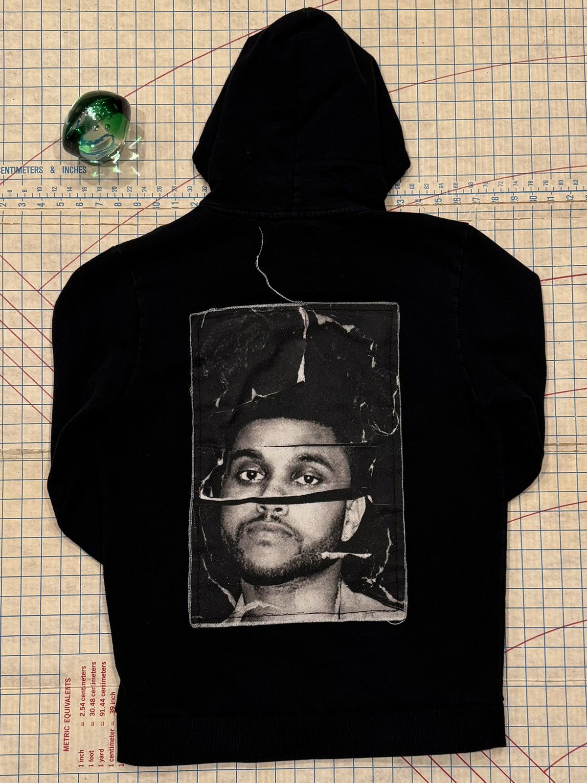 XO XO The Weeknd Pull Over Hoodie Big Back Graphic Large Size US L / EU 52-54 / 3 - 2 Thumbnail