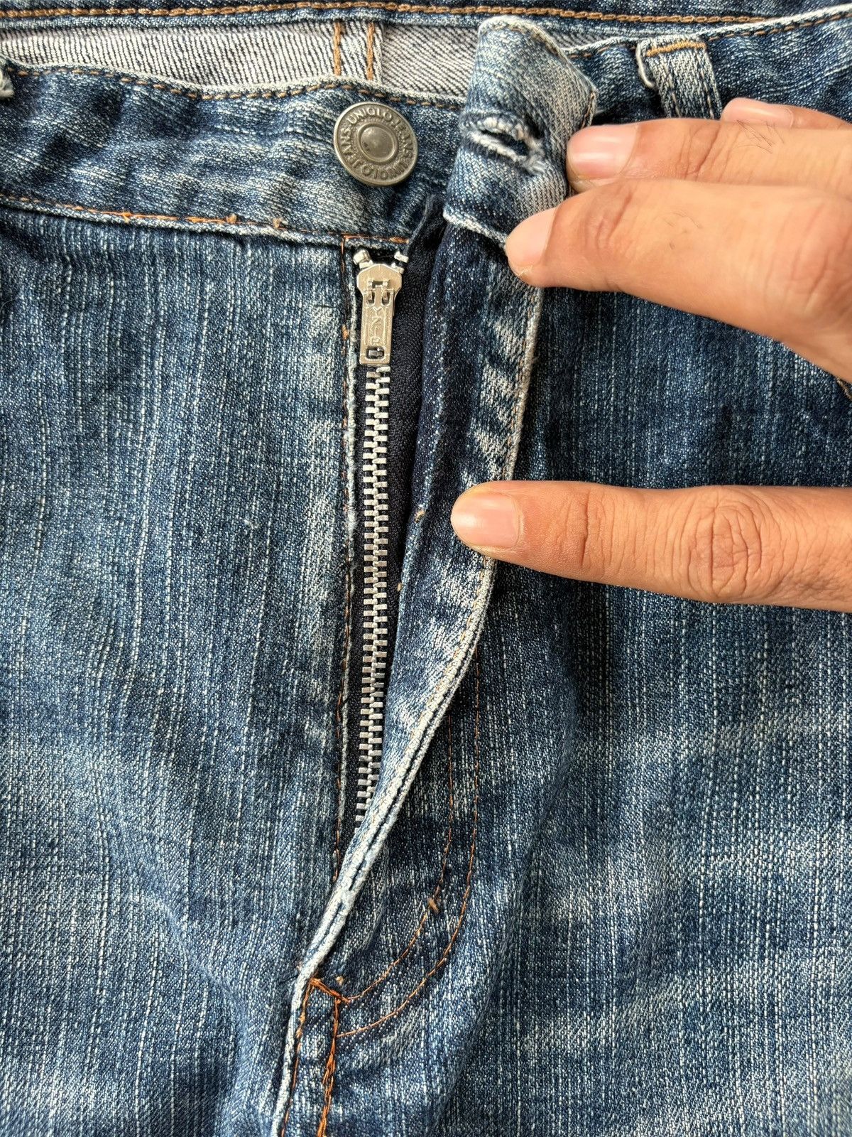 Uniqlo Vintage Japanese Uniqlo Blue Wash Flare Jeans Size US 32 / EU 48 - 3 Thumbnail