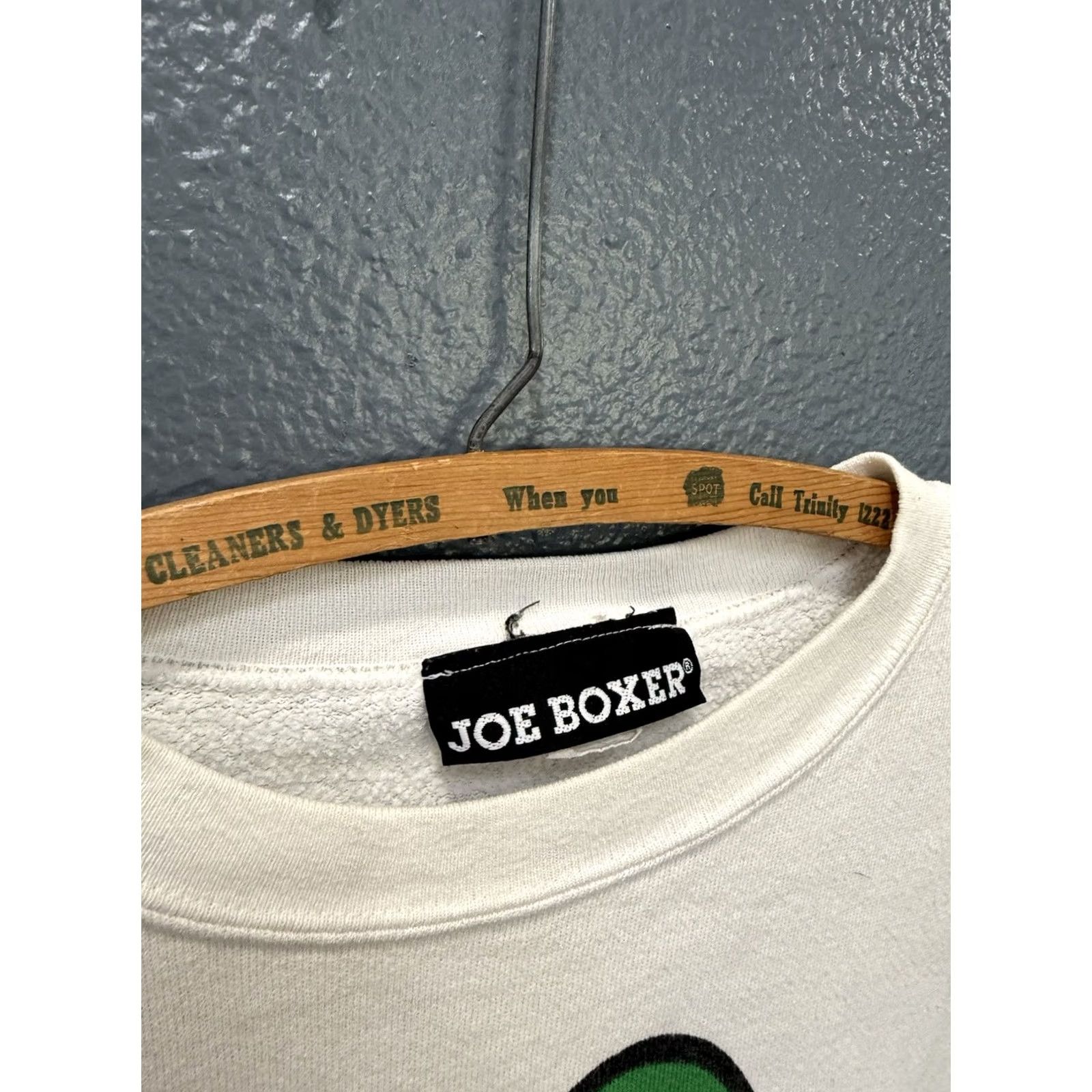 Joe Boxer VINTAGE Joe Boxer Sweatshirt Happy Go Lucky Clover White 90s L Mens Pajosh? Size US L / EU 52-54 / 3 - 2 Thumbnail