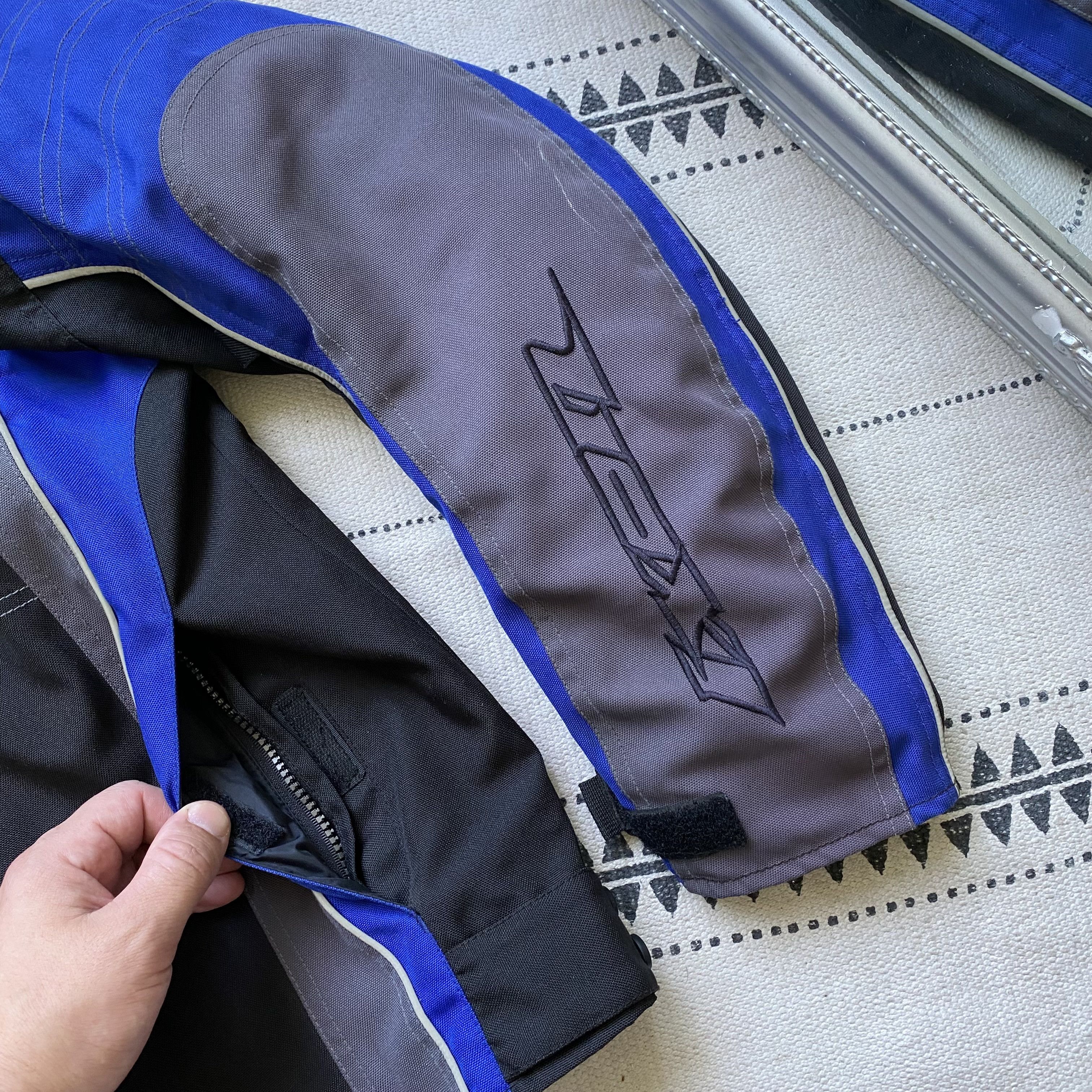 Alpinestars 🏍️ Vintage 2000s Biker jacket Alpinestars style Fox Racing Size US L / EU 52-54 / 3 - 5 Thumbnail