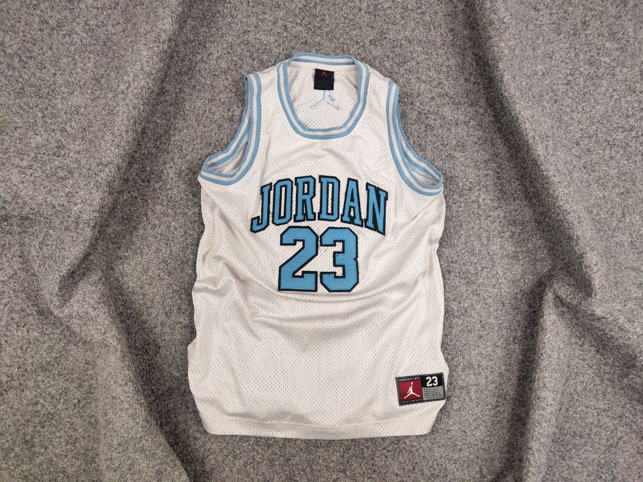 Jordan Brand Jordan 23 Logo Authentic Basketball Jersey T shirt Size US XS / EU 42 / 0 - 1 Thumbnail
