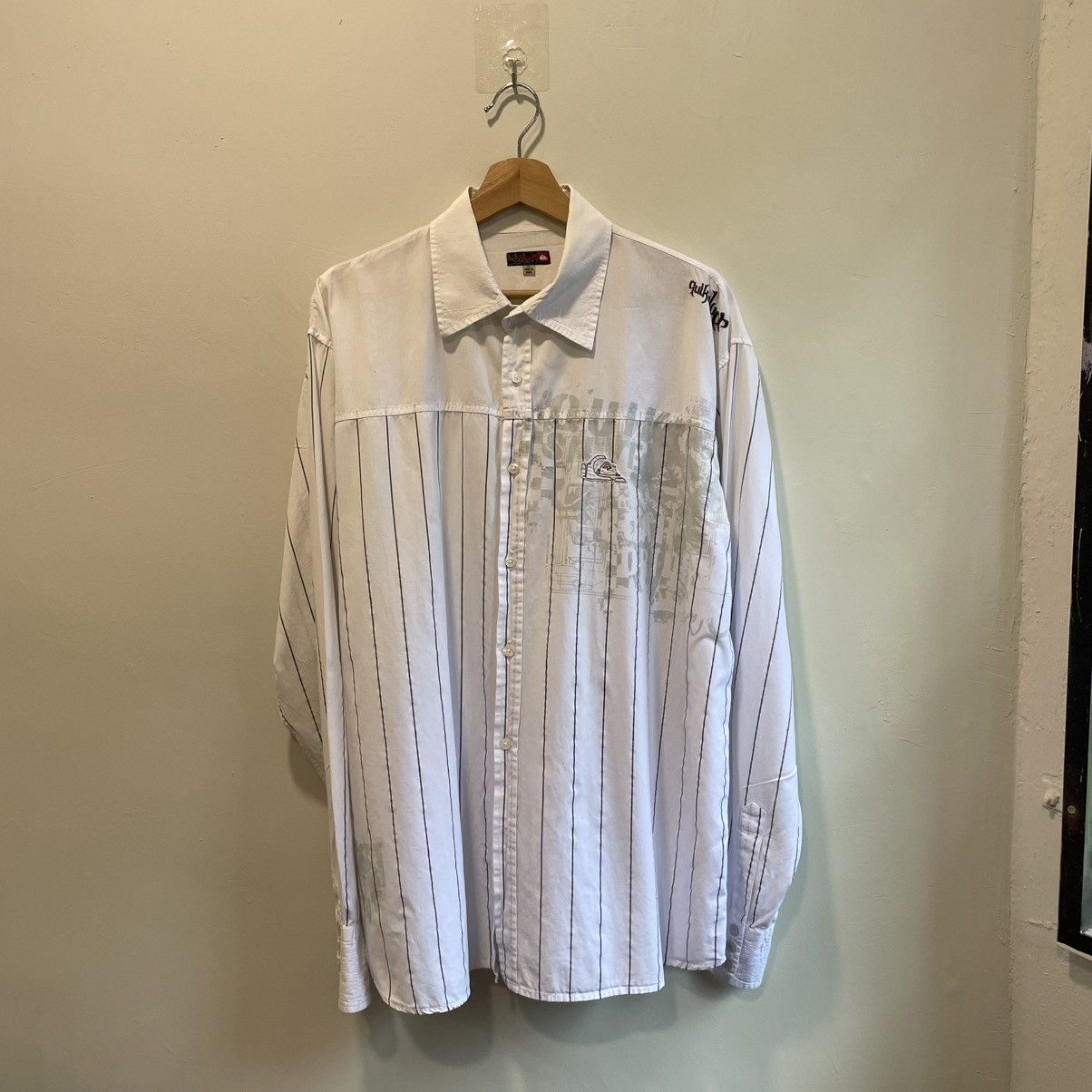 Quiksilver Vintage 90s Tribal Quiksilver Surfing Button Shirt Size US XL / EU 56 / 4 - 2 Thumbnail