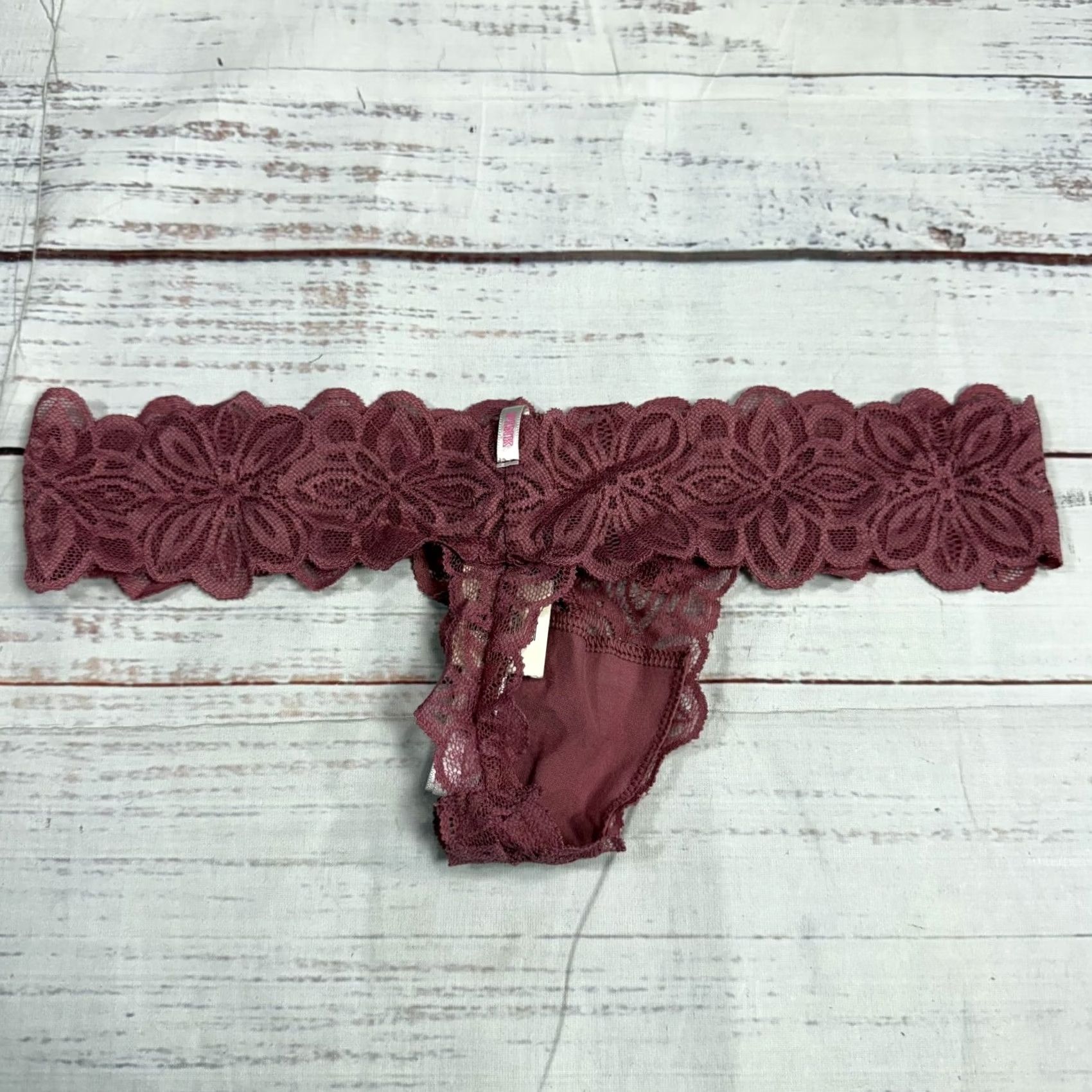 Victoria's Secret PINK Victoria's Secret Extra Low Rise Thong Panty Burgundy Lace XS NWT Size 26" / US 2 / IT 38 - 2 Thumbnail