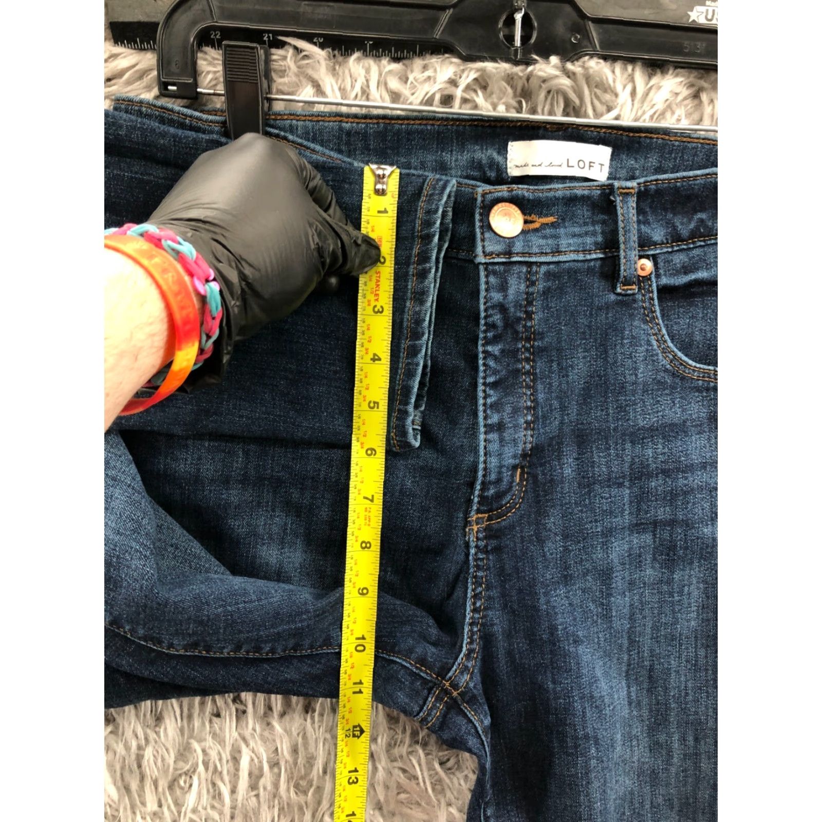Loft LOFT Jeans Skinny Loft Regular Size 12 Womens Medium Wash Blue 5-Pocket Denim Zip Button Belt Loops Inseam 29 in High Rise Cotton Brand: LOFT Women's Size 34" / US 12 / IT 48 - 4 Thumbnail