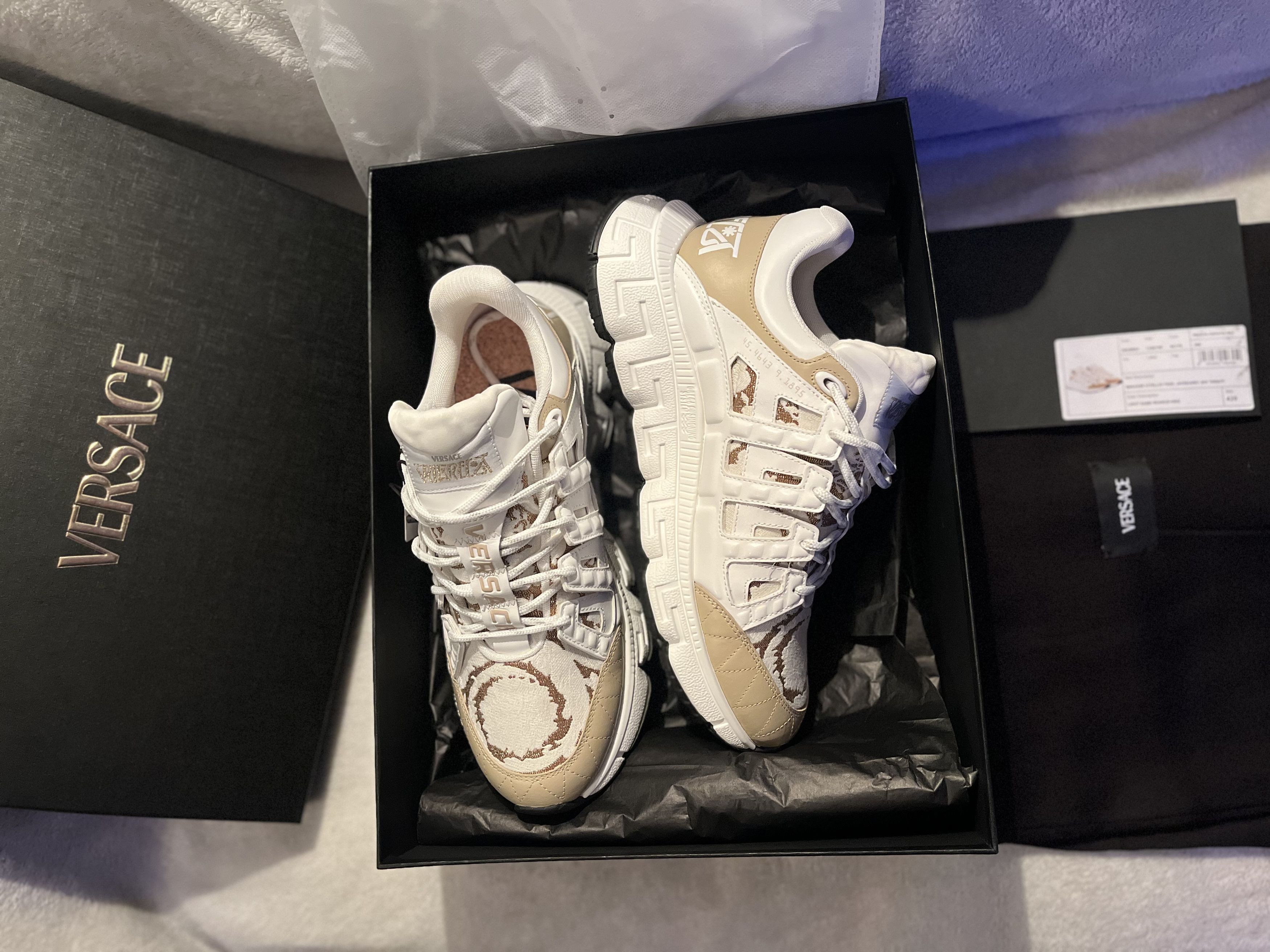 Versace 🔥VERSACE TRIGRECA DESIGNER SNEAKERS | SIZE 9 / 46 EU🔥 Size US 9 / EU 42 - 5 Thumbnail