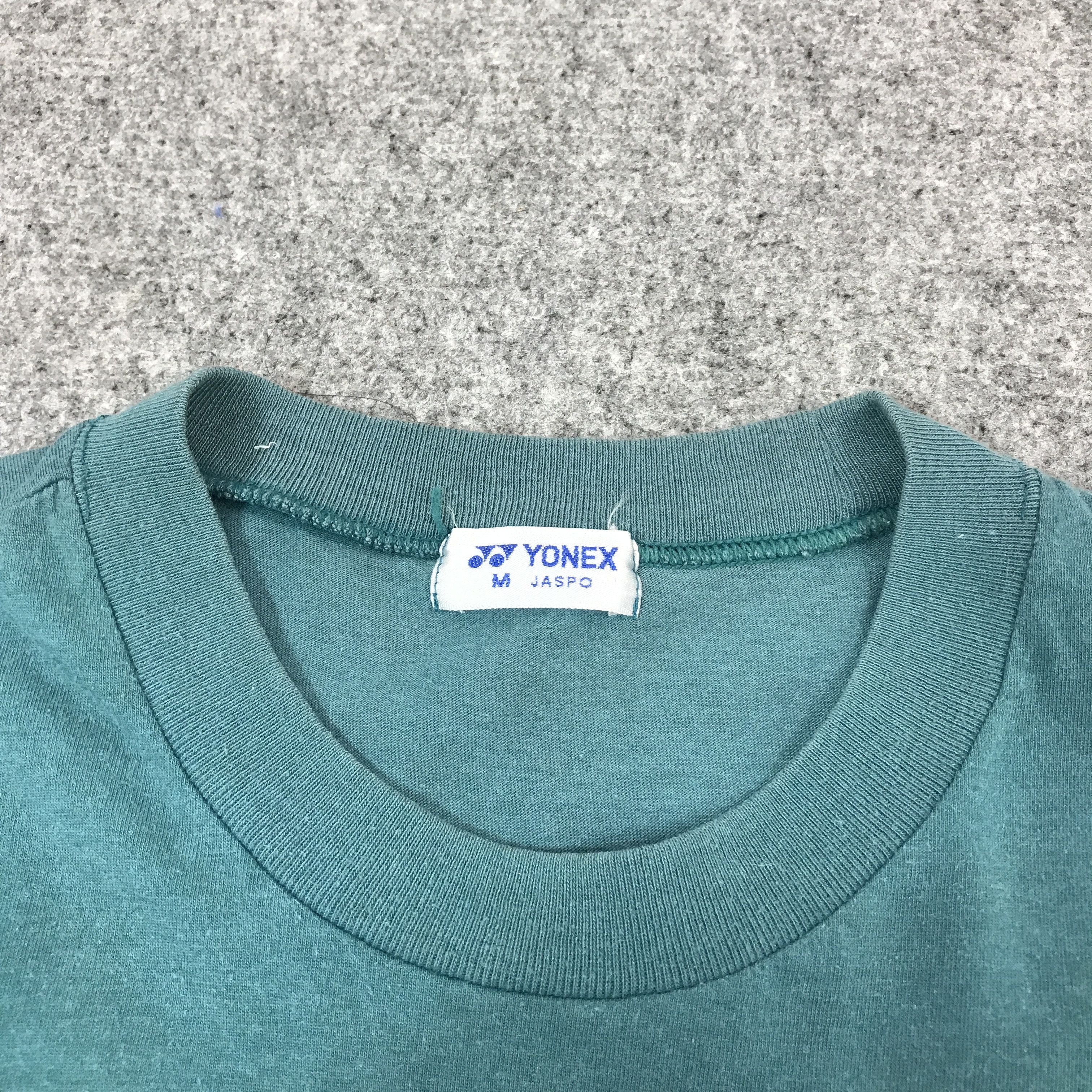 Japanese Brand VINTAGE YONEX DESIGN TSHIRTS Size US M / EU 48-50 / 2 - 7 Thumbnail