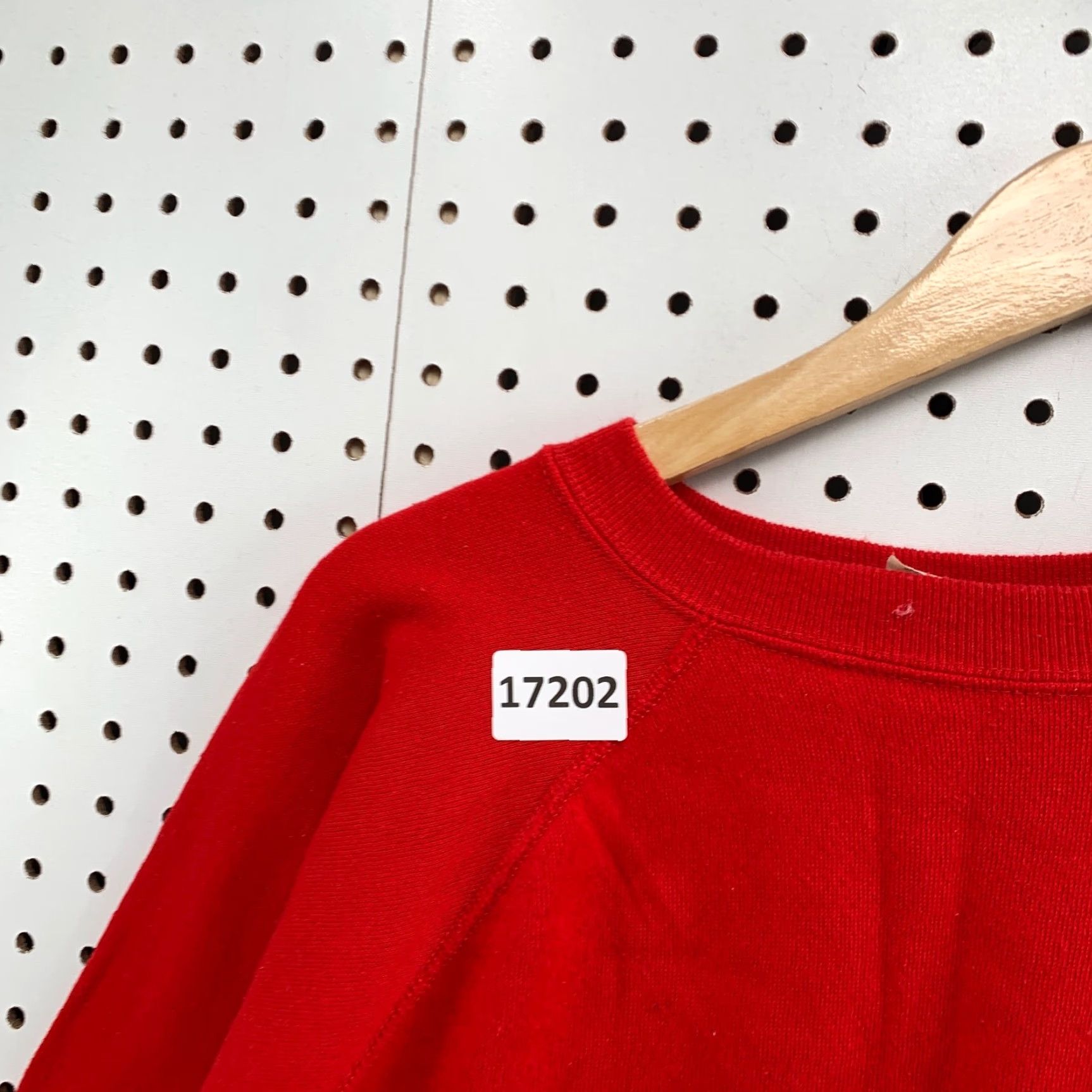 Vintage VINTAGE Reeves Sweatshirt Crew Neck Red Adult Small 21X23 80s Pullover Mens Size US S / EU 44-46 / 1 - 6 Thumbnail