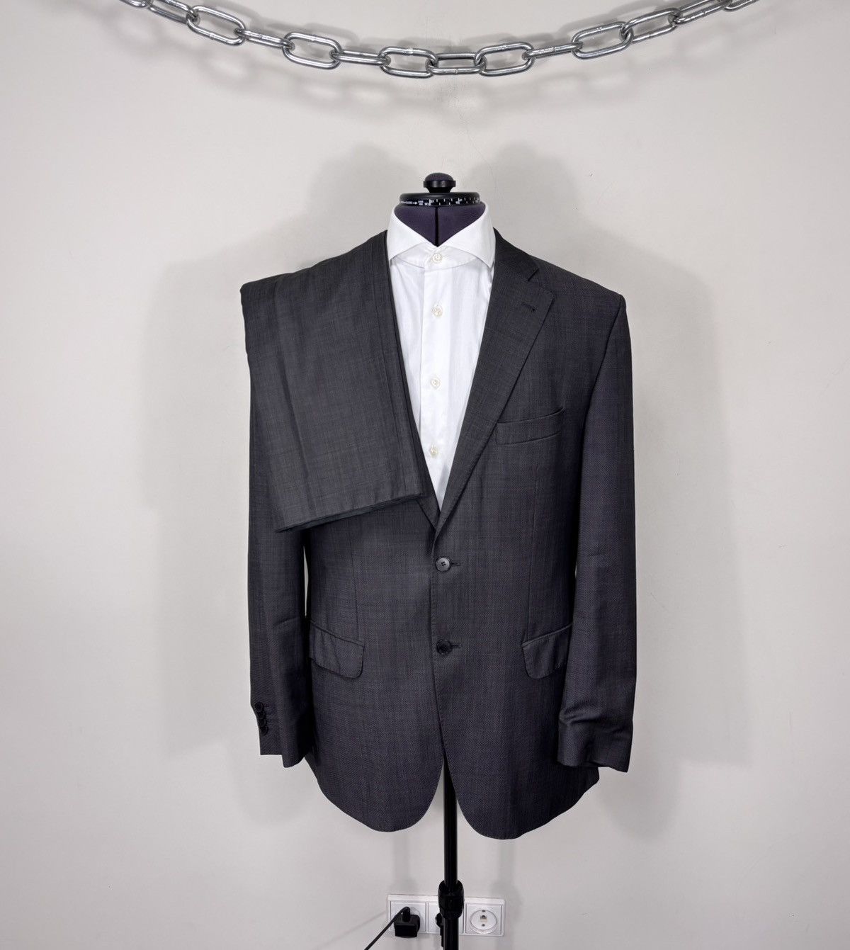 BENVENUTO. Benvenuto Fabrizio Men’s 2-Piece 4 Seasons Grey Wool Suit Size 42R - 1 Thumbnail