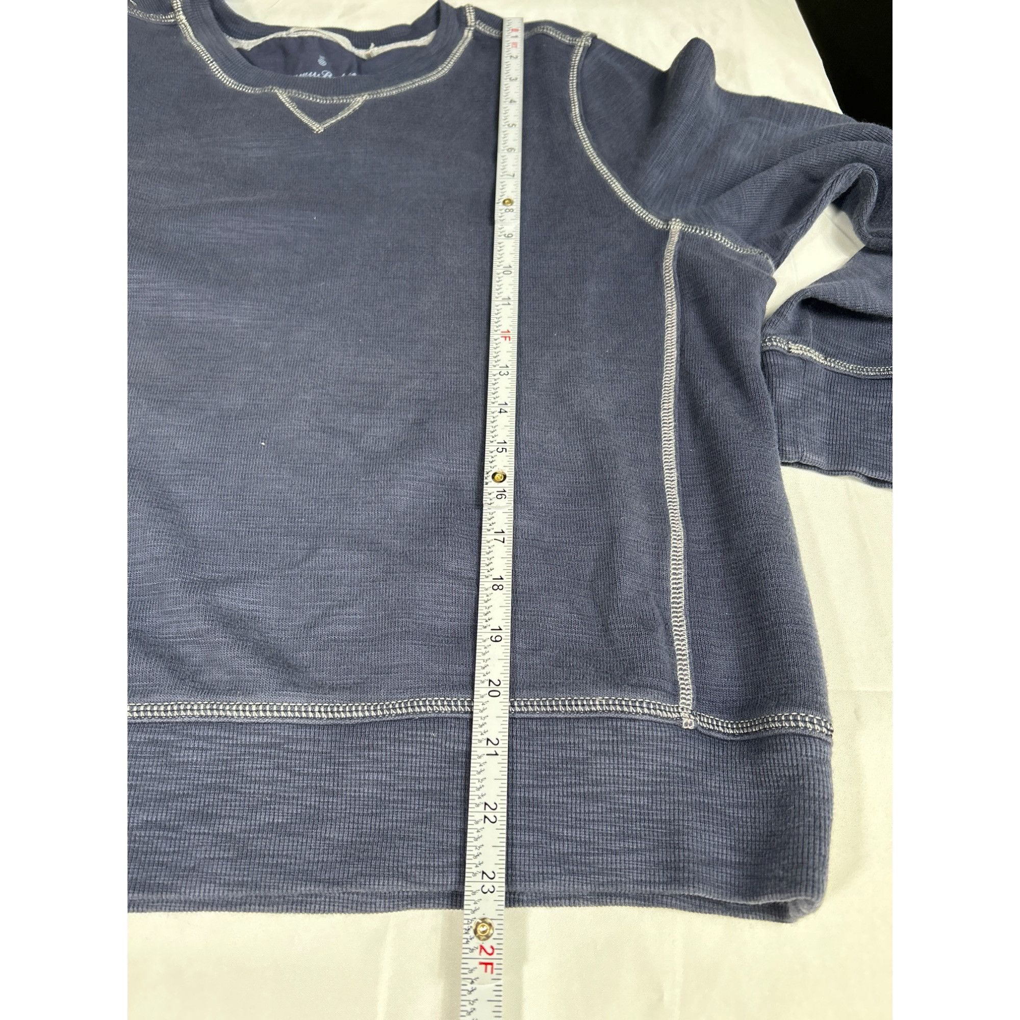 Tommy Bahama Tommy Bahama Boys Blue Long Sleeve Crew Neck Pullover Sweats Size US L / EU 52-54 / 3 - 4 Thumbnail