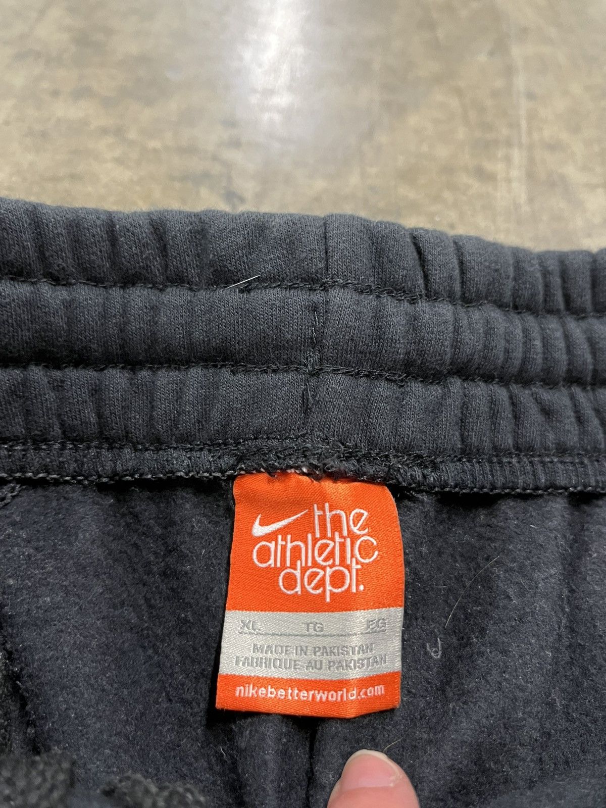 Nike × Vintage Nike baggy fit sweatpants cargo pockets wide leg hype rare Size US 36 / EU 52 - 5 Thumbnail