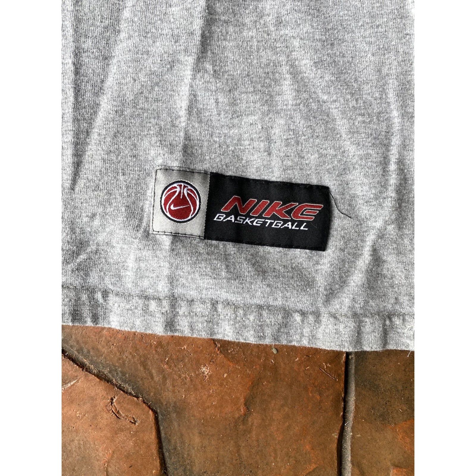 Nike VINTAGE Nike Center Swoosh Basketball Shirt Mens Medium Gray USA 90s Size US M / EU 48-50 / 2 - 4 Thumbnail